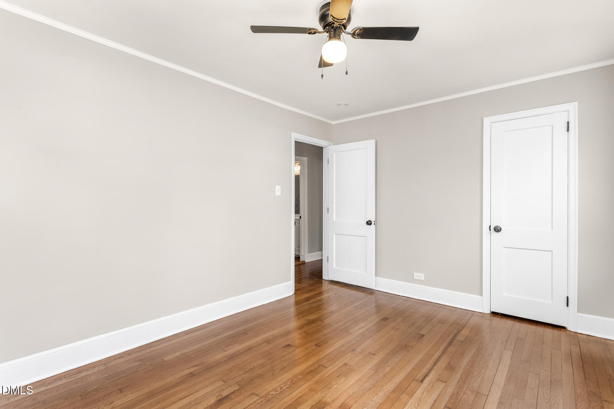 609 E Maynard Avenue Property Photo 13