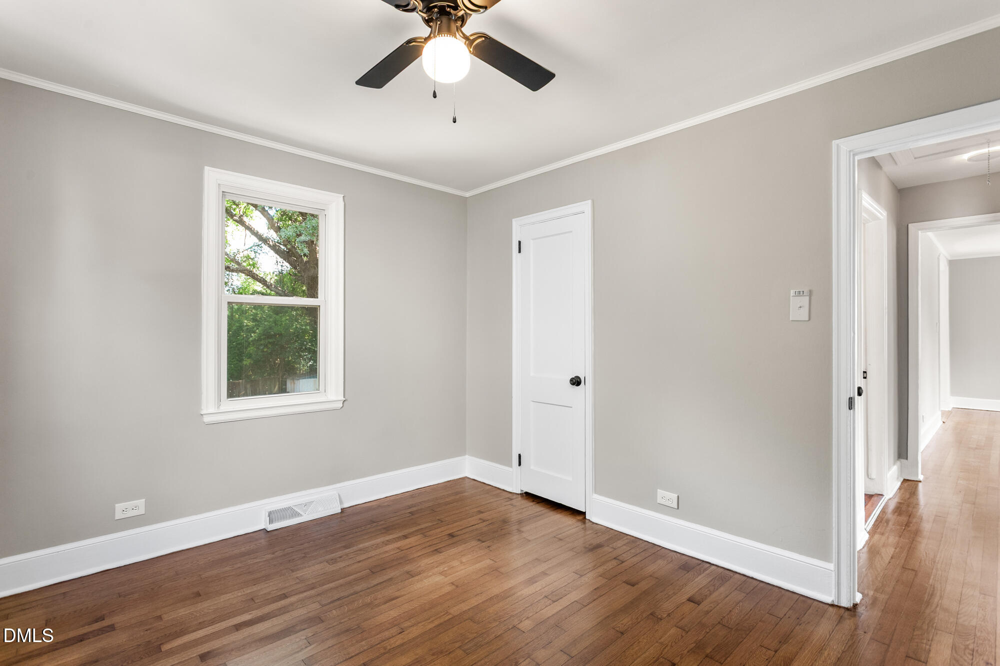 609 E Maynard Avenue Property Photo 17
