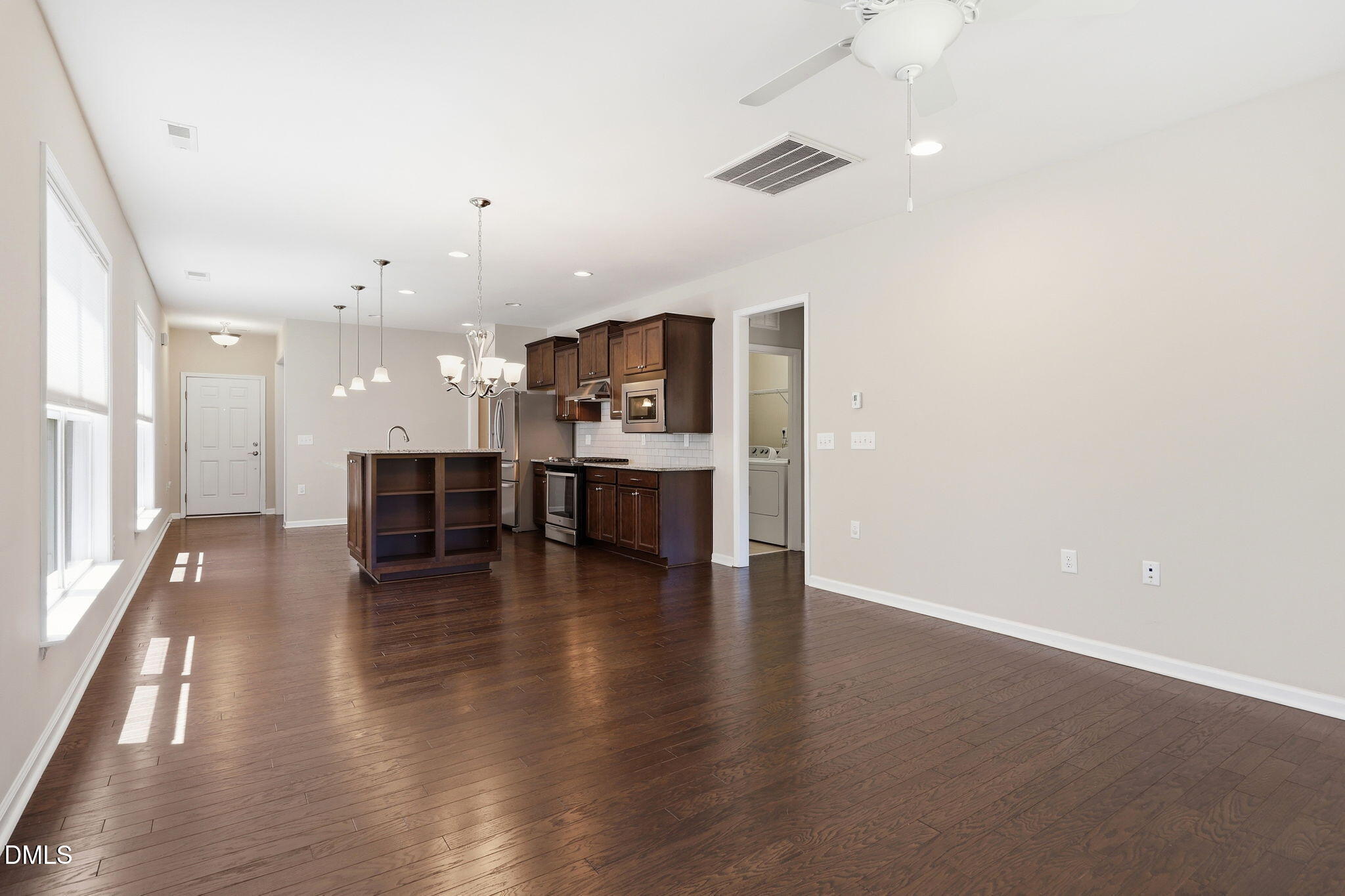 1202 E Rosedale Creek Drive Property Photo 15
