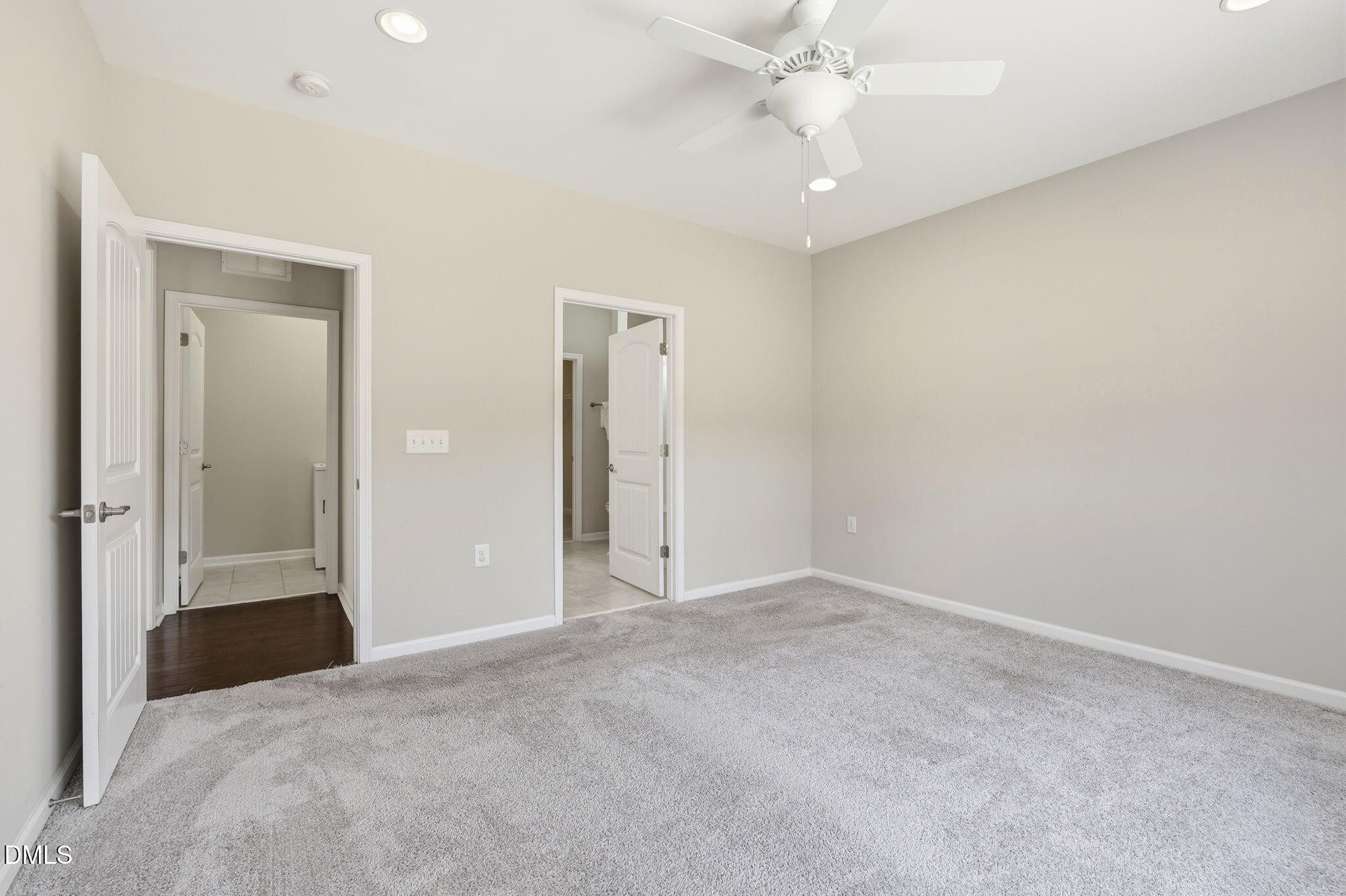 1202 E Rosedale Creek Drive Property Photo 22