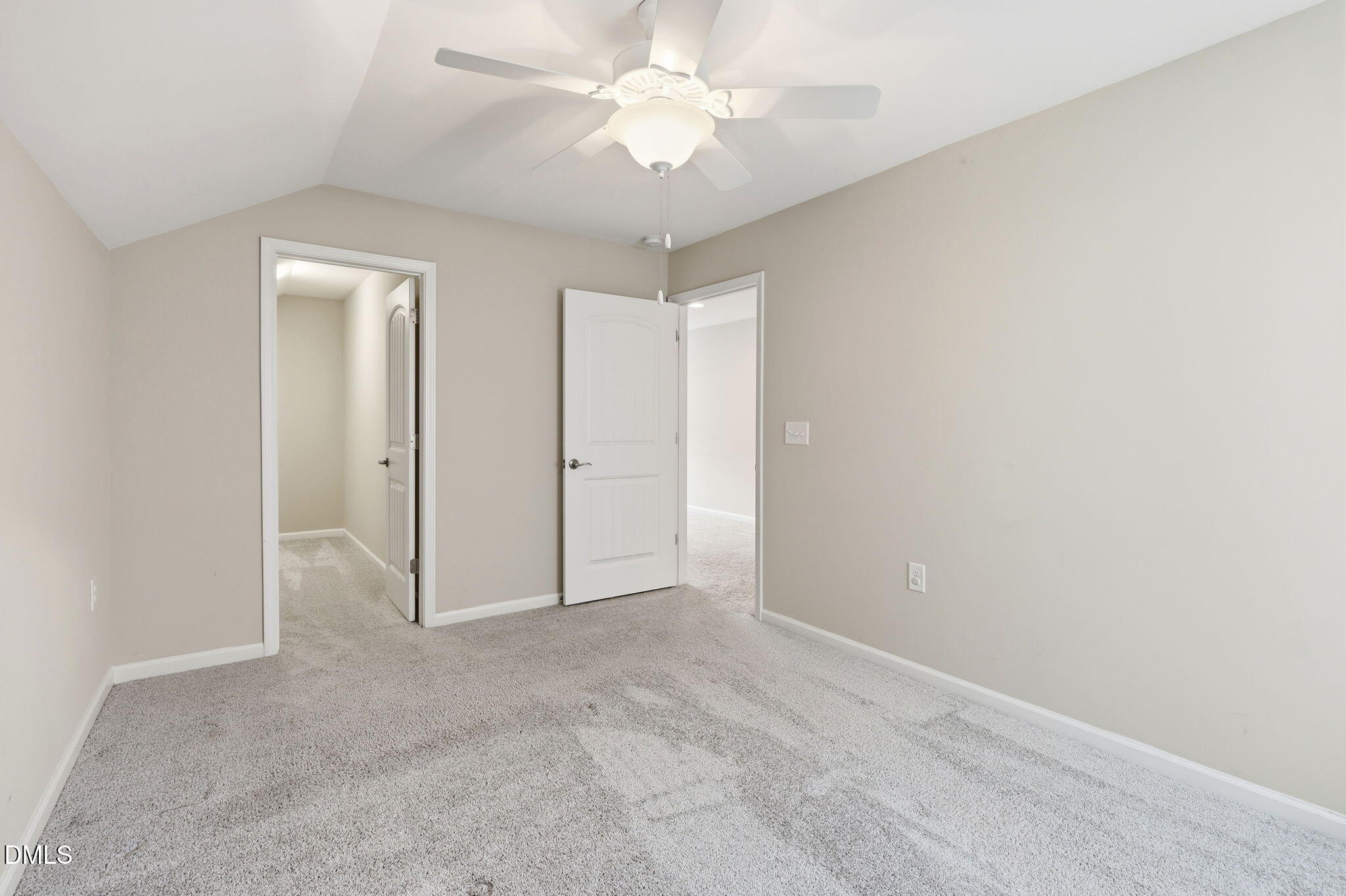 1202 E Rosedale Creek Drive Property Photo 30