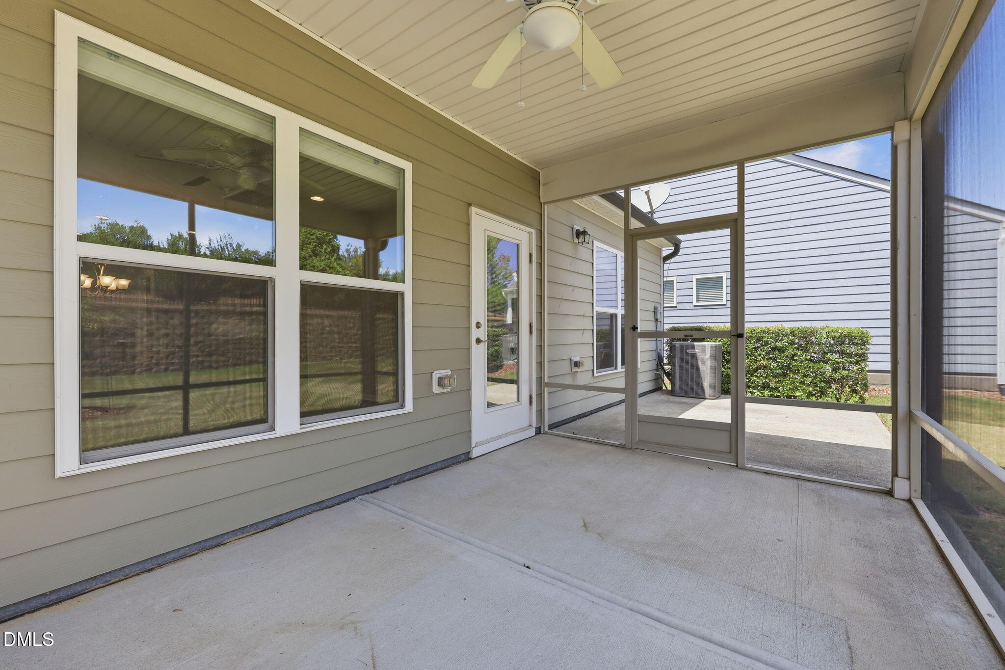 1202 E Rosedale Creek Drive Property Photo 38