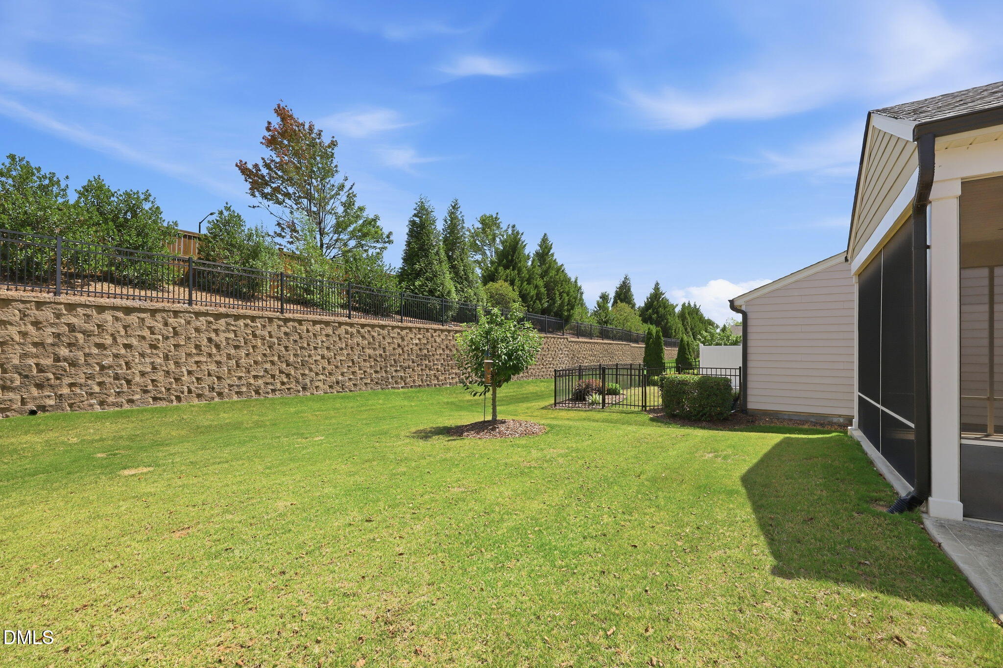 1202 E Rosedale Creek Drive Property Photo 40
