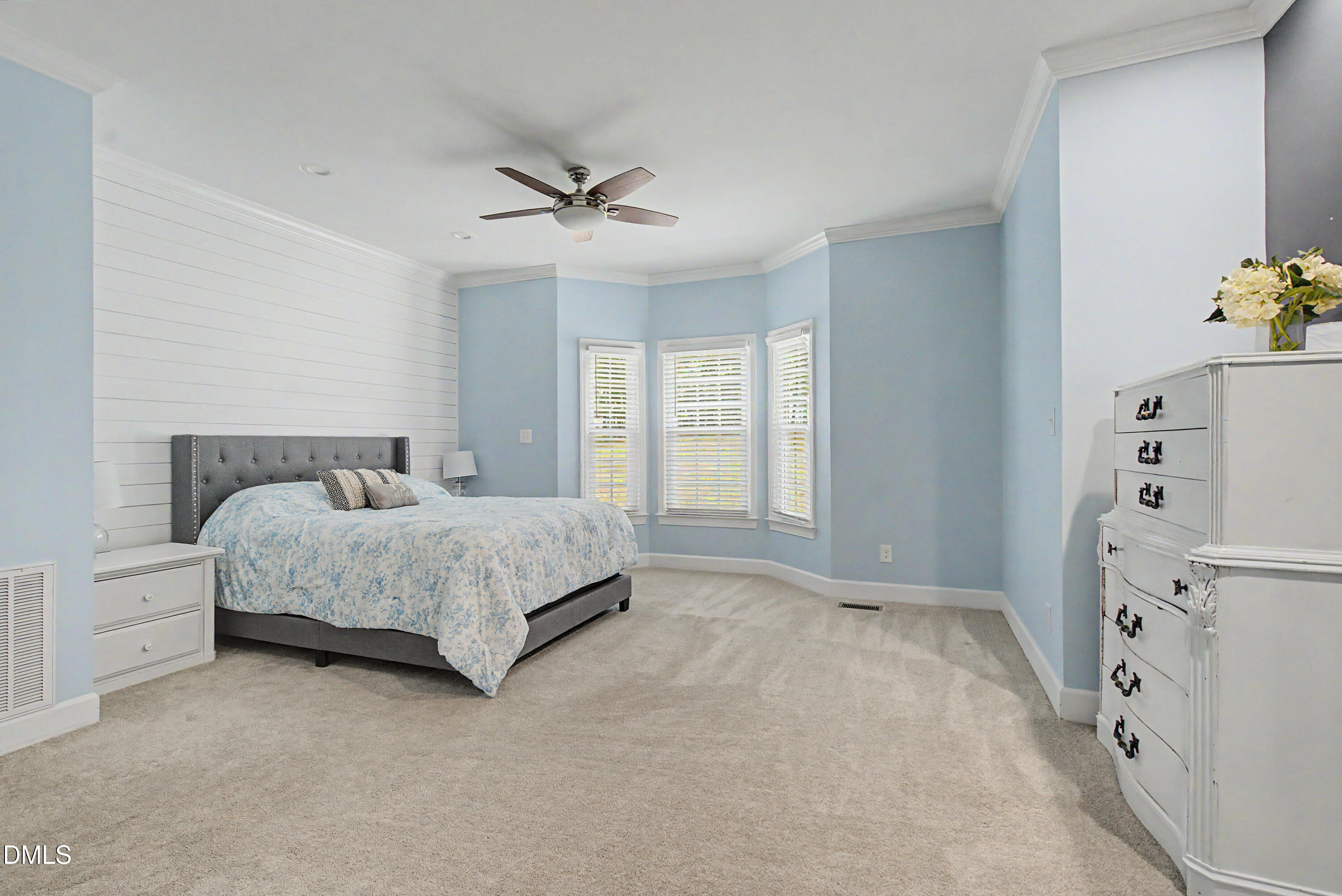 5517 N Hawthorne Way Property Photo 19