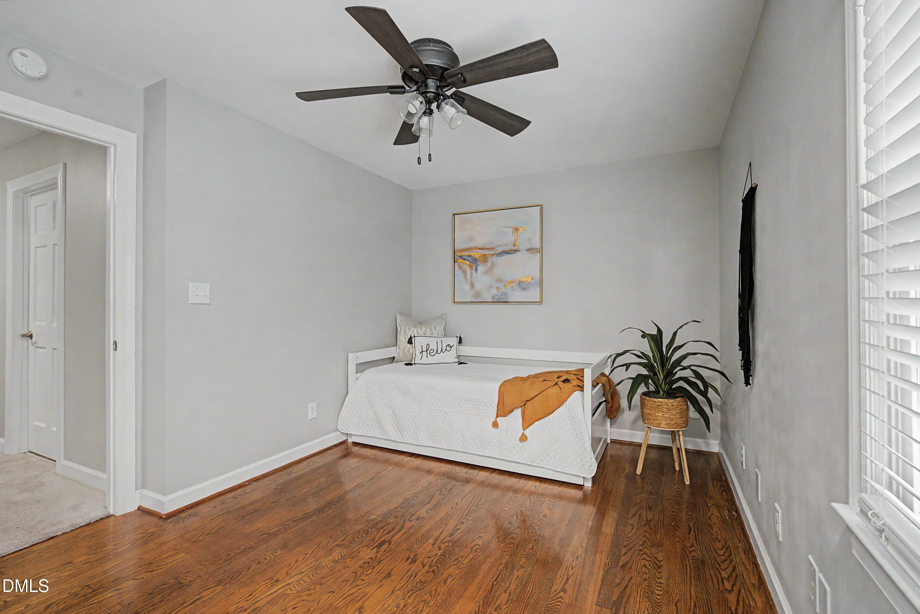 5517 N Hawthorne Way Property Photo 23