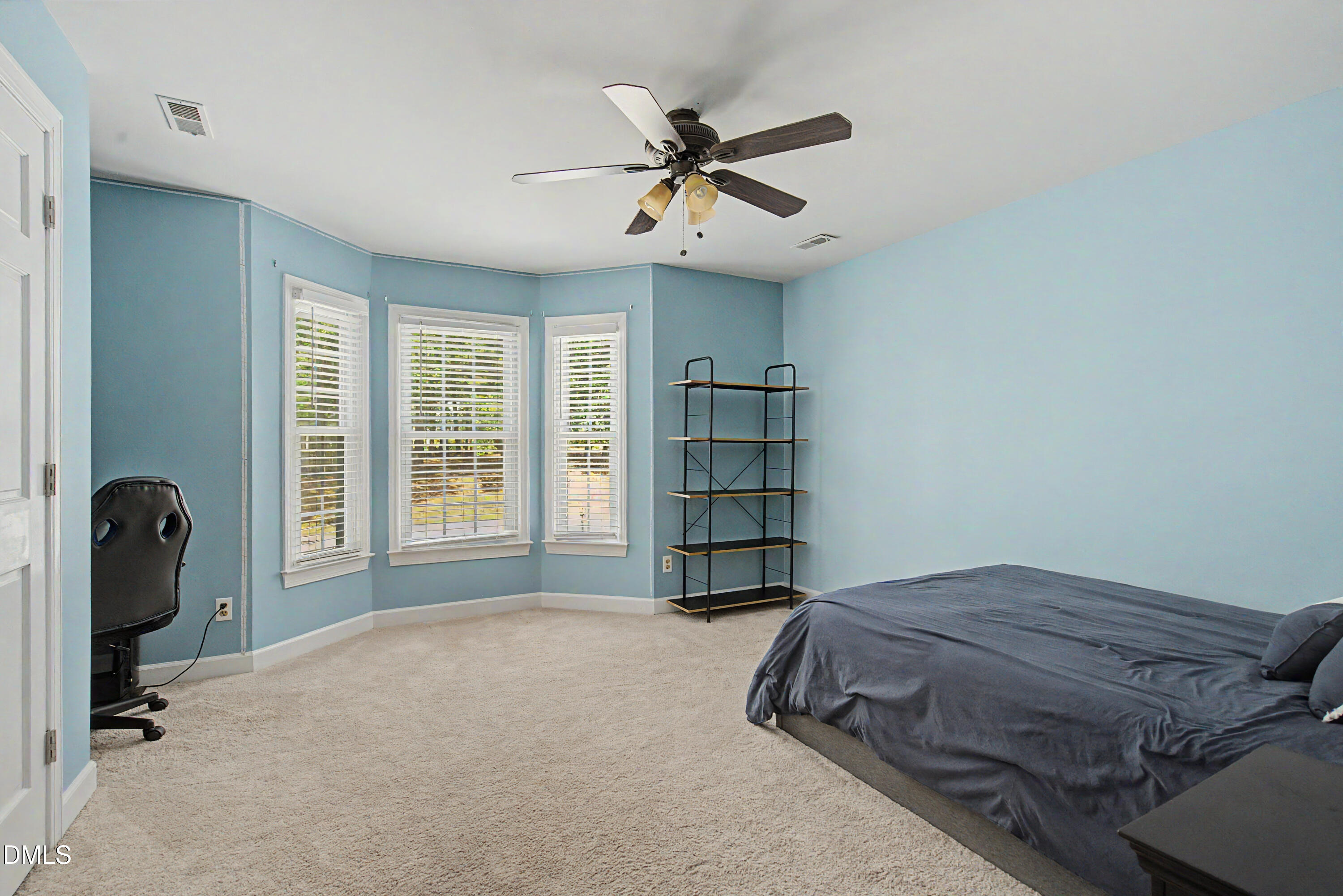 5517 N Hawthorne Way Property Photo 24