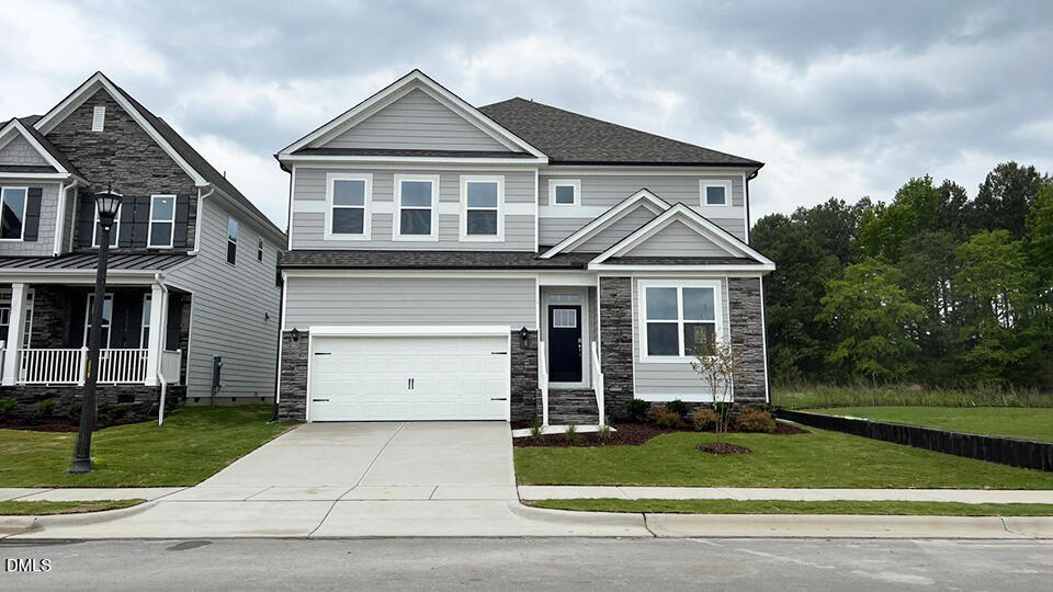 2320 Pine Cone Court Property Photo 1