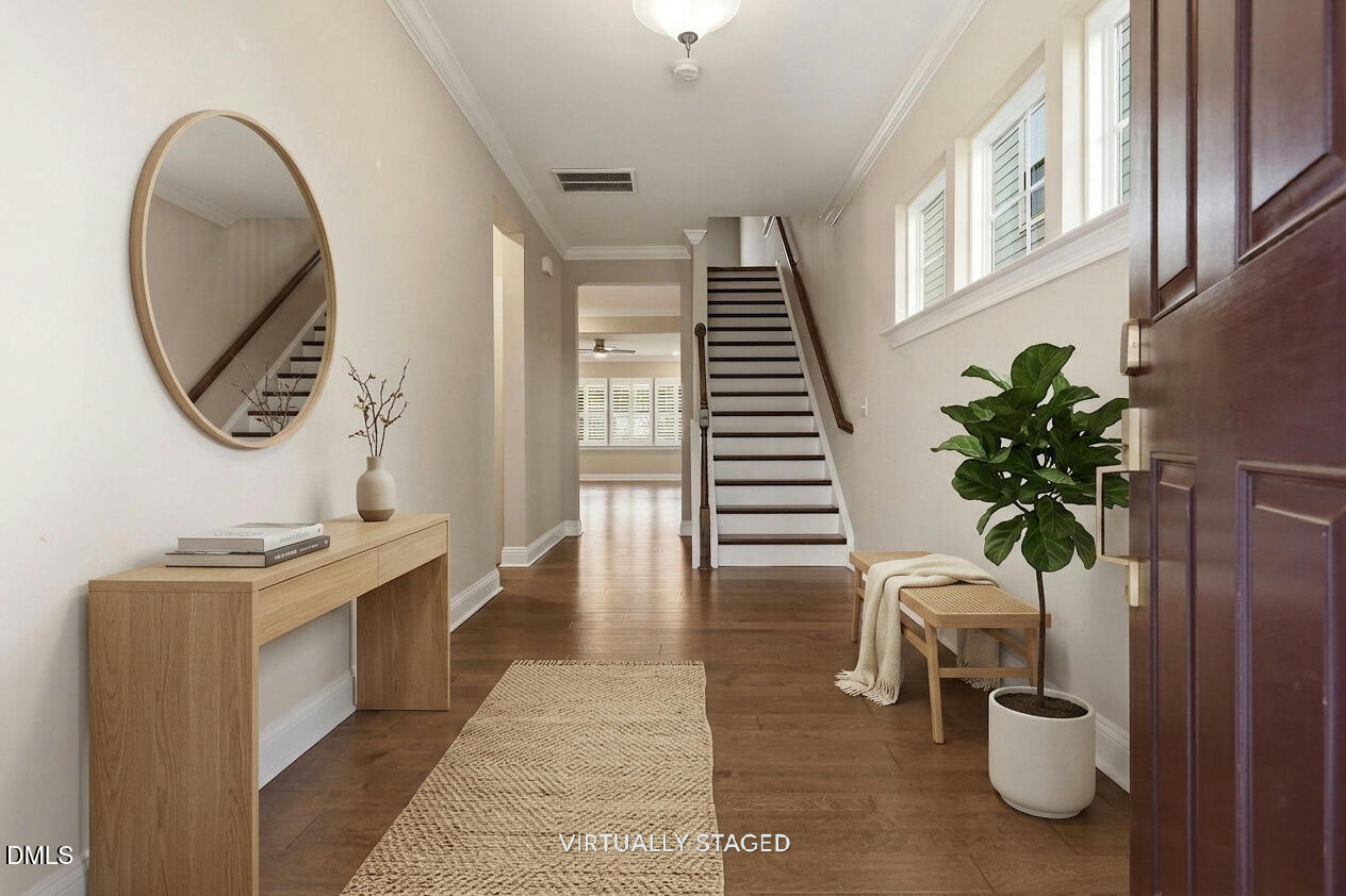 305 Ivy Arbor Way Property Photo 4