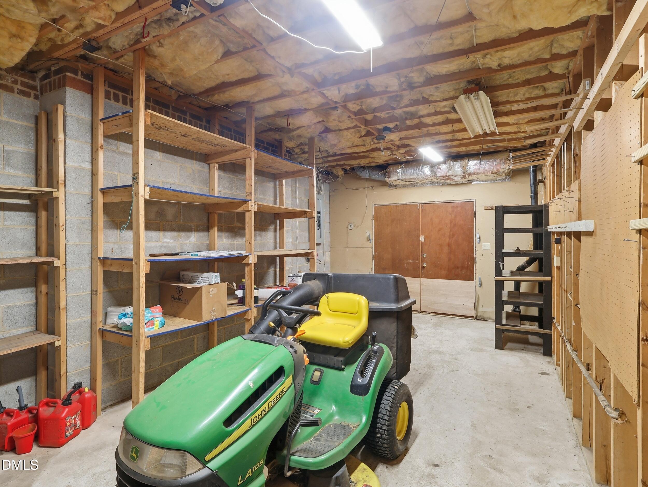 7312 Deer Track Drive Property Photo 25