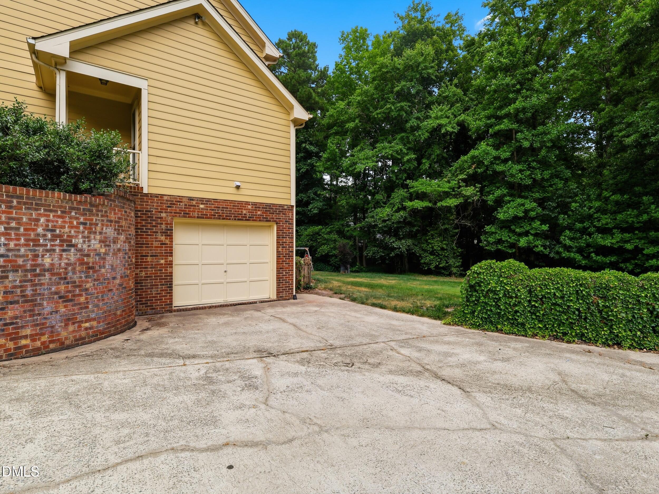 7312 Deer Track Drive Property Photo 33