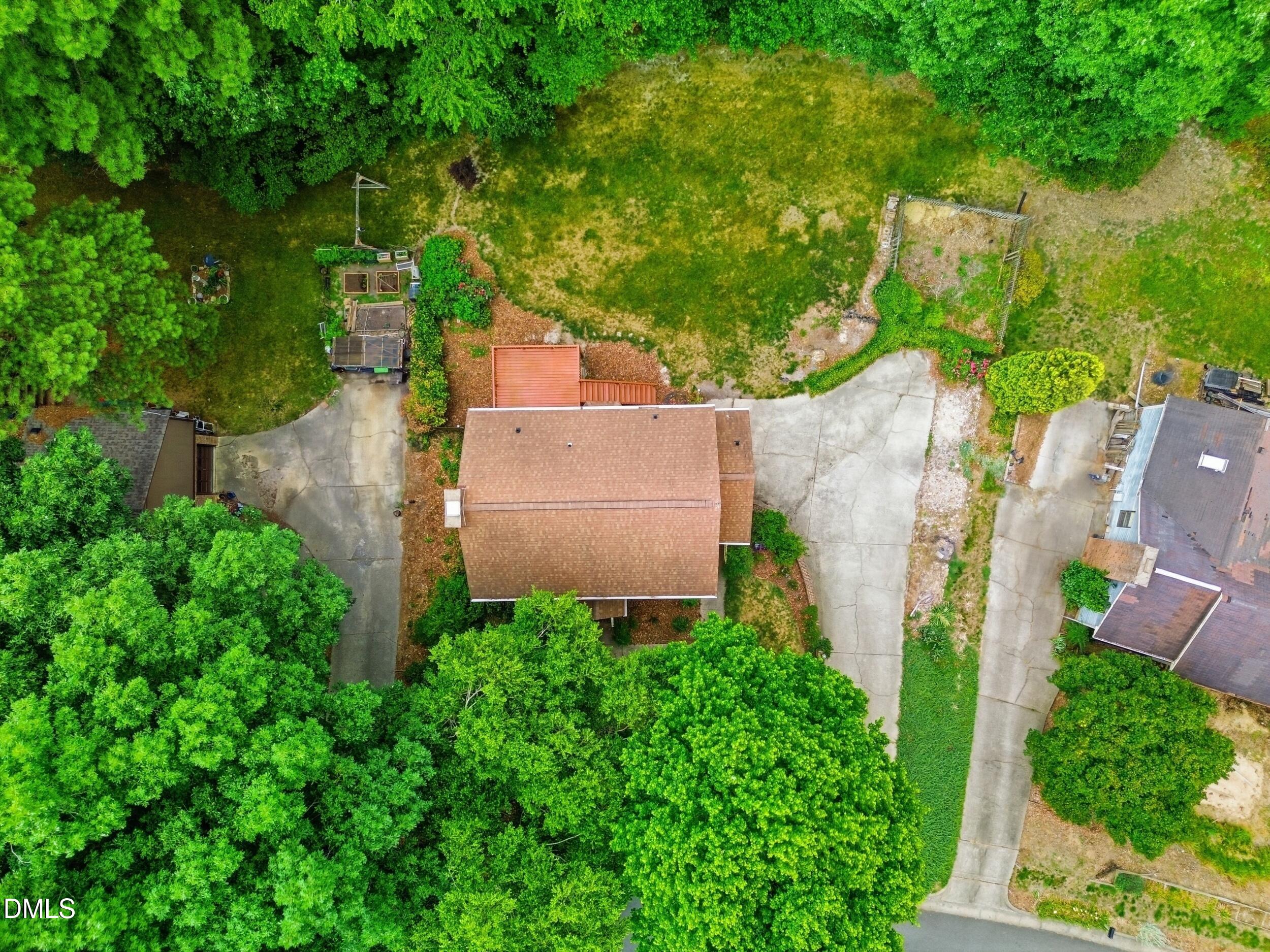 7312 Deer Track Drive Property Photo 34
