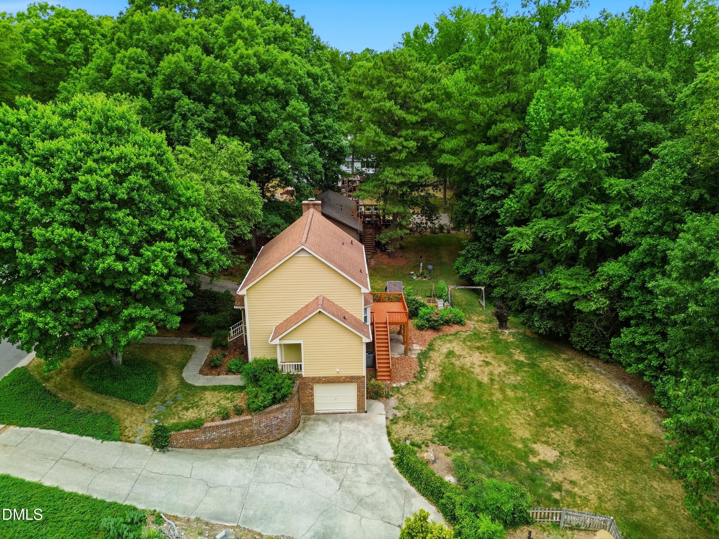 7312 Deer Track Drive Property Photo 37