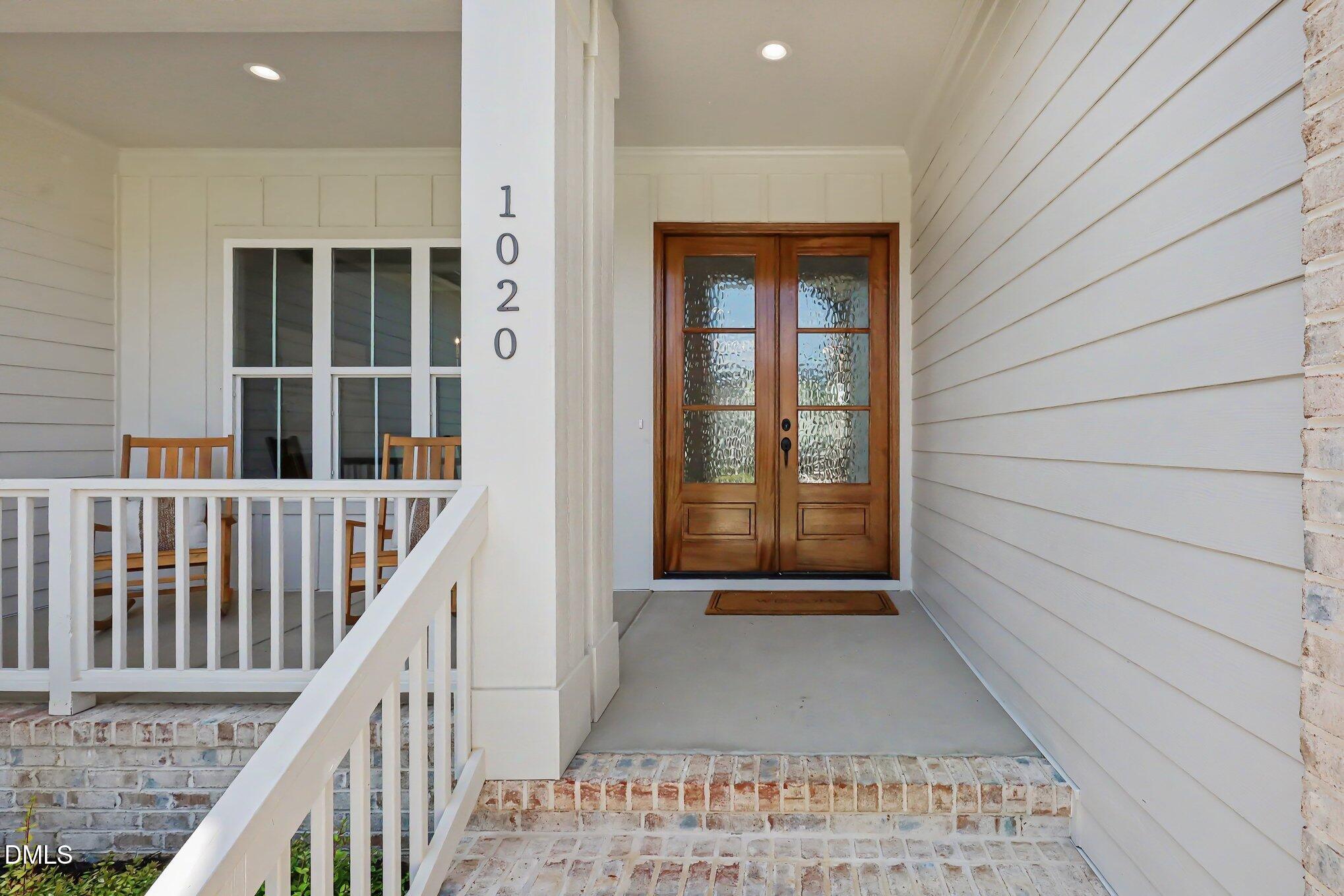 1020 Azalea Garden Circle Property Photo 3