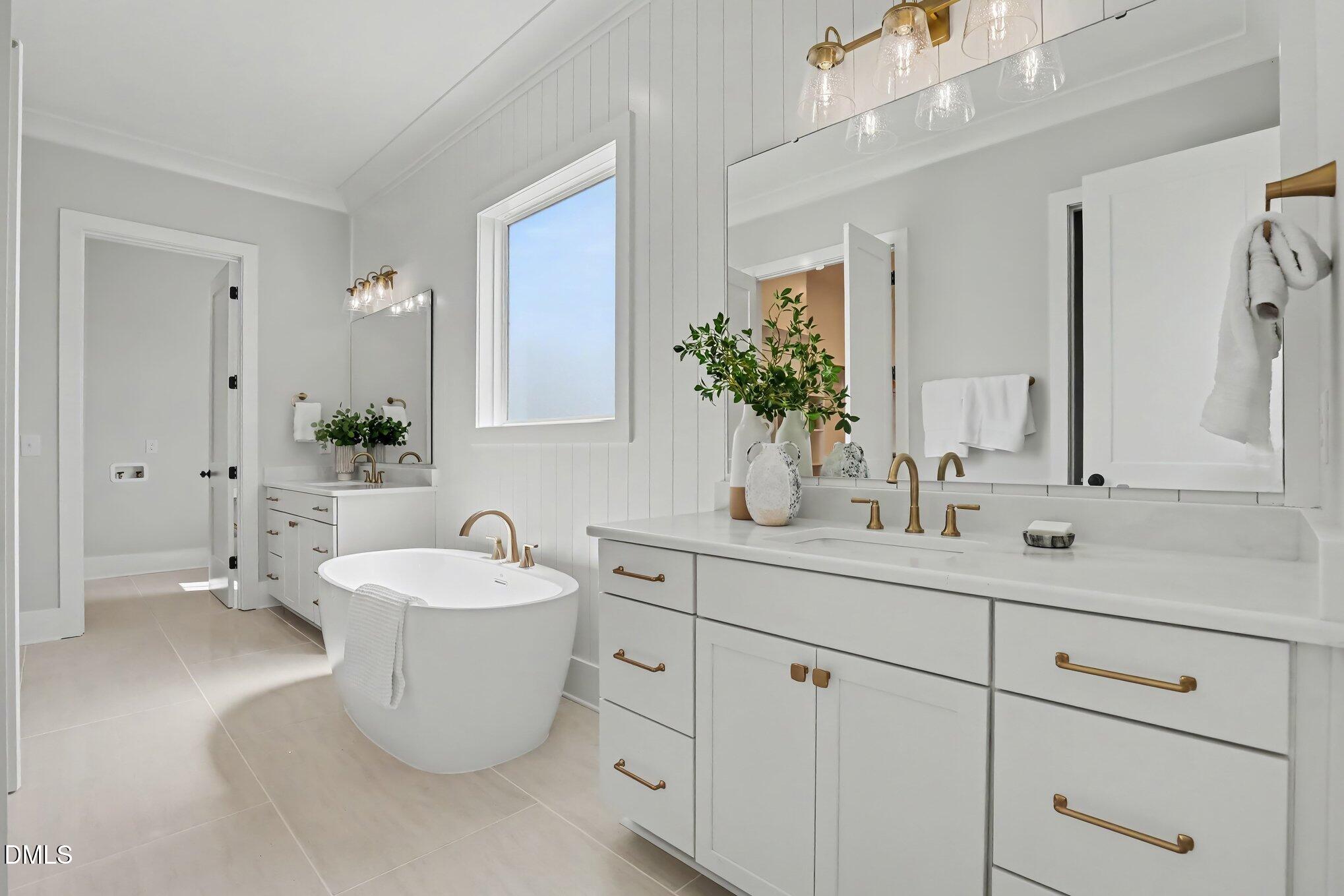 1020 Azalea Garden Circle Property Photo 14