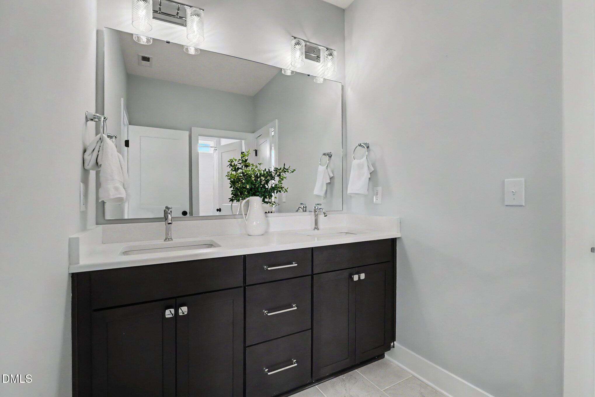 1020 Azalea Garden Circle Property Photo 24