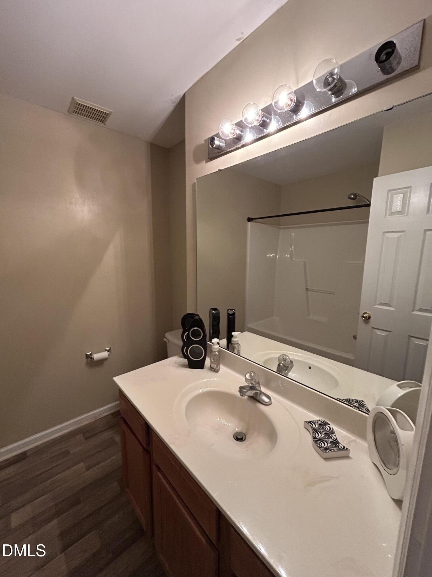 5418 Gunnette Drive Property Photo 8