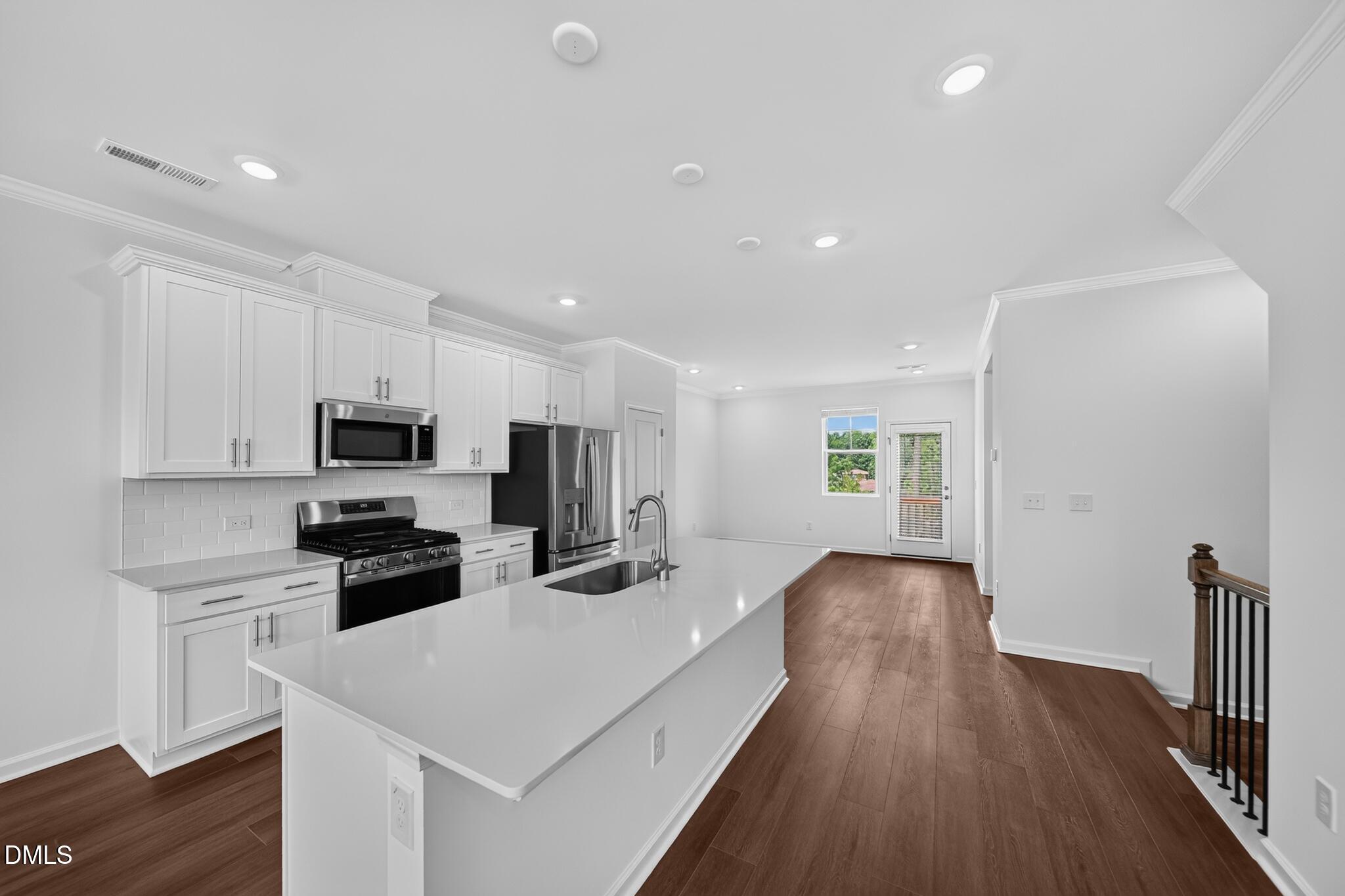 340 Diversity Way Property Photo 3