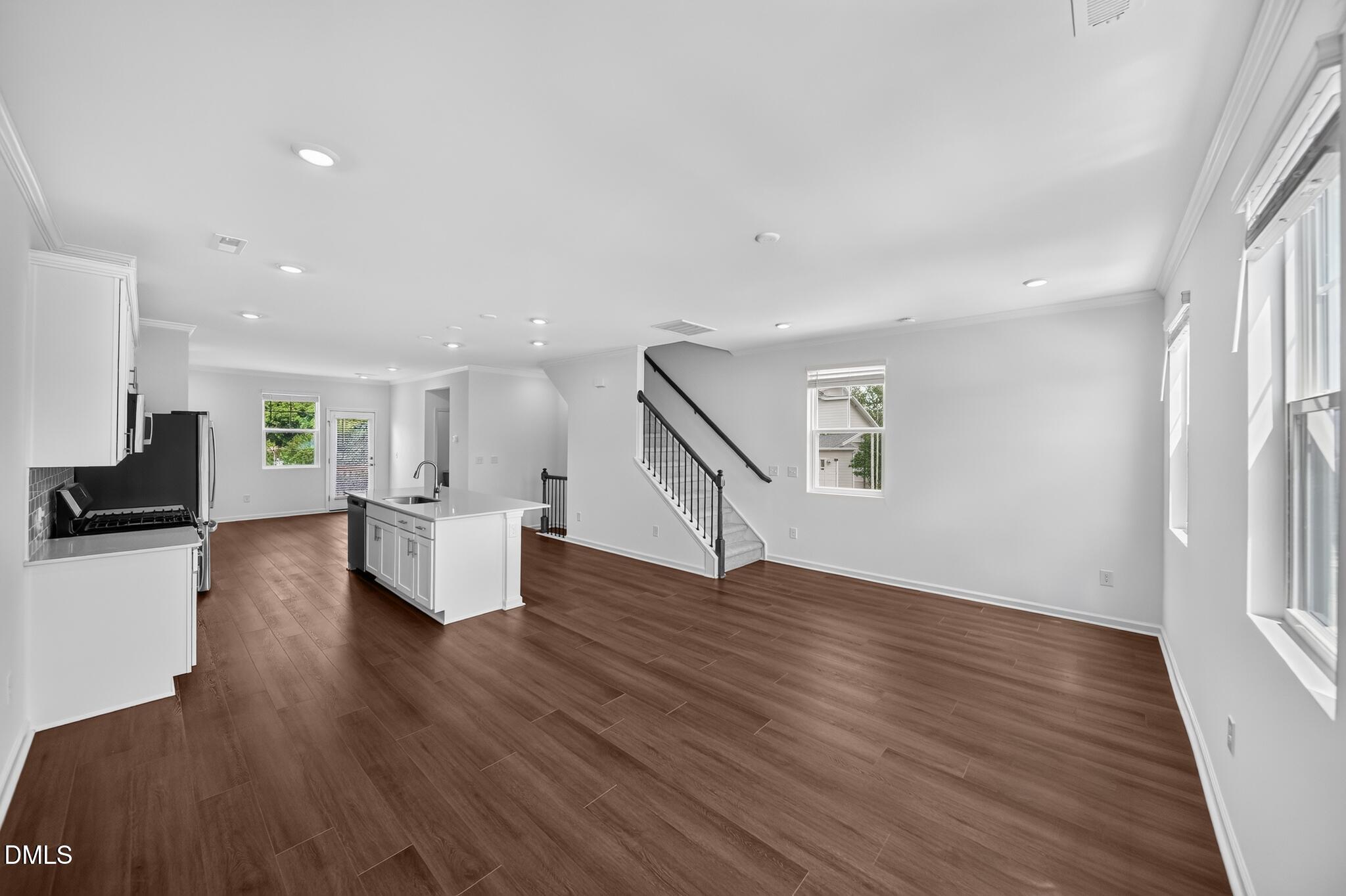 340 Diversity Way Property Photo 8