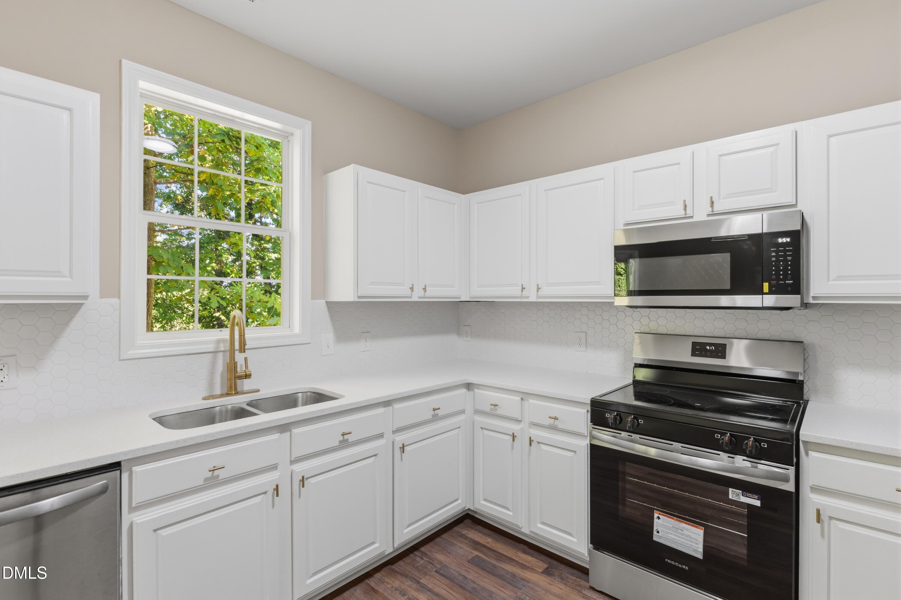 2016 Red Quartz Drive Property Photo 6