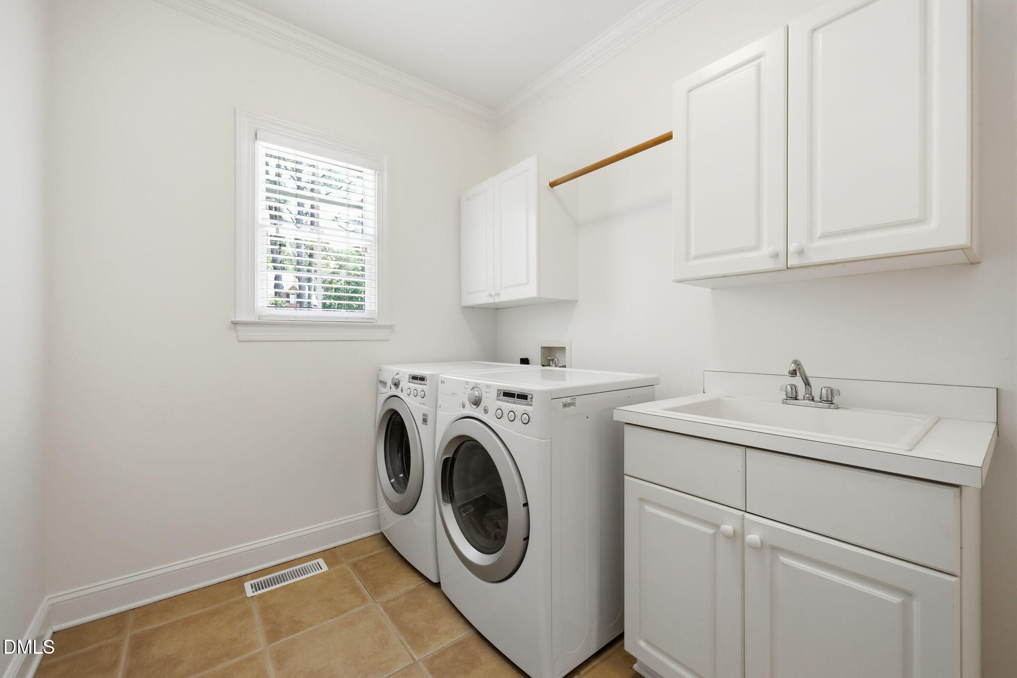 1308 Ballyclare Court Property Photo 43