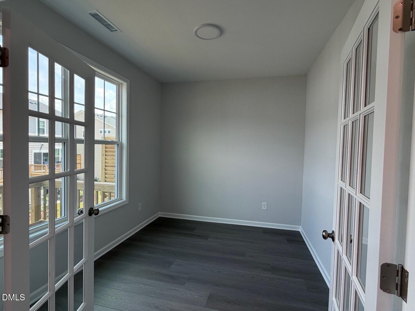 9039 Hazy Jade Way Property Photo 6