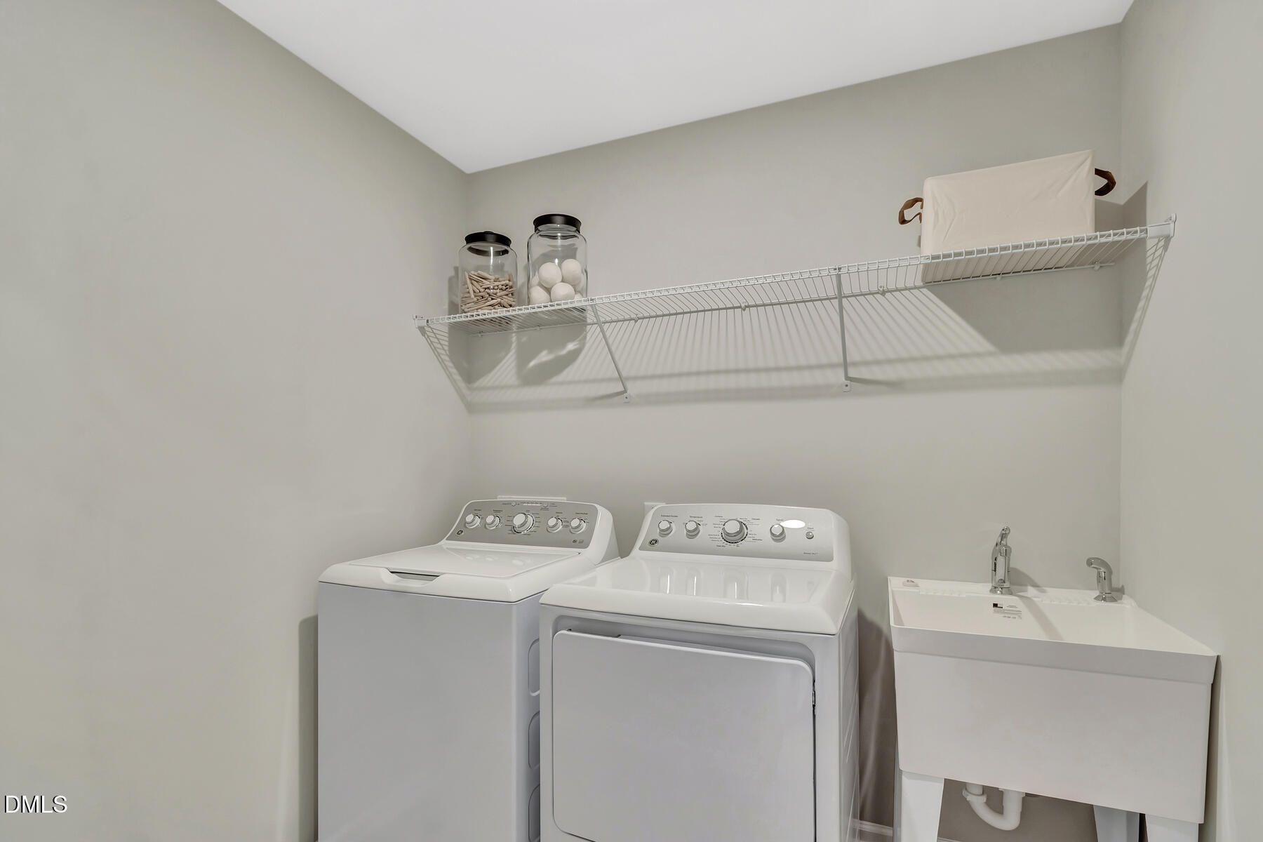 9039 Hazy Jade Way Property Photo 33