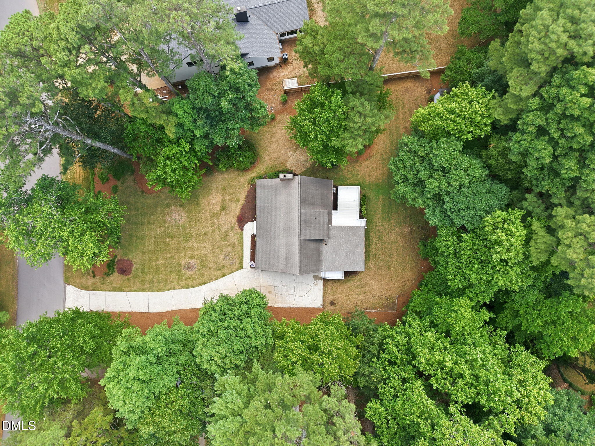 8801 Mansfield Drive Property Photo 3
