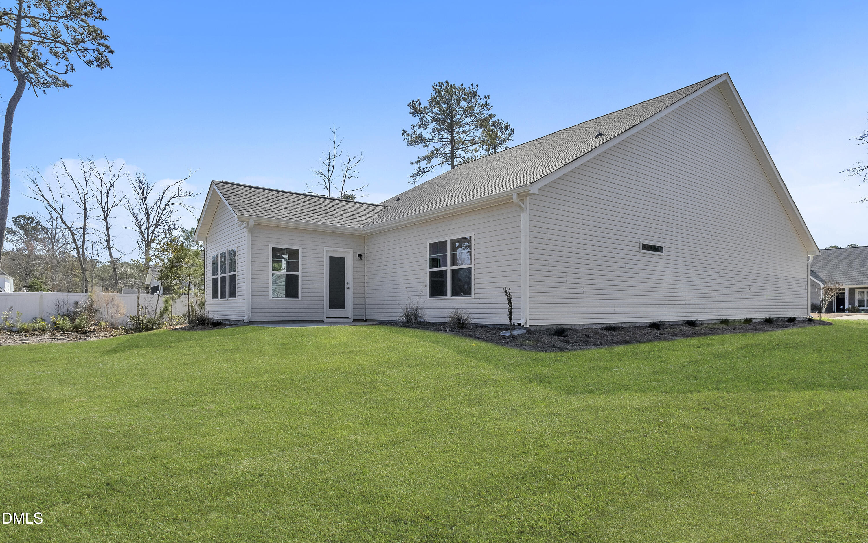 127 Luther Drive Property Photo 5