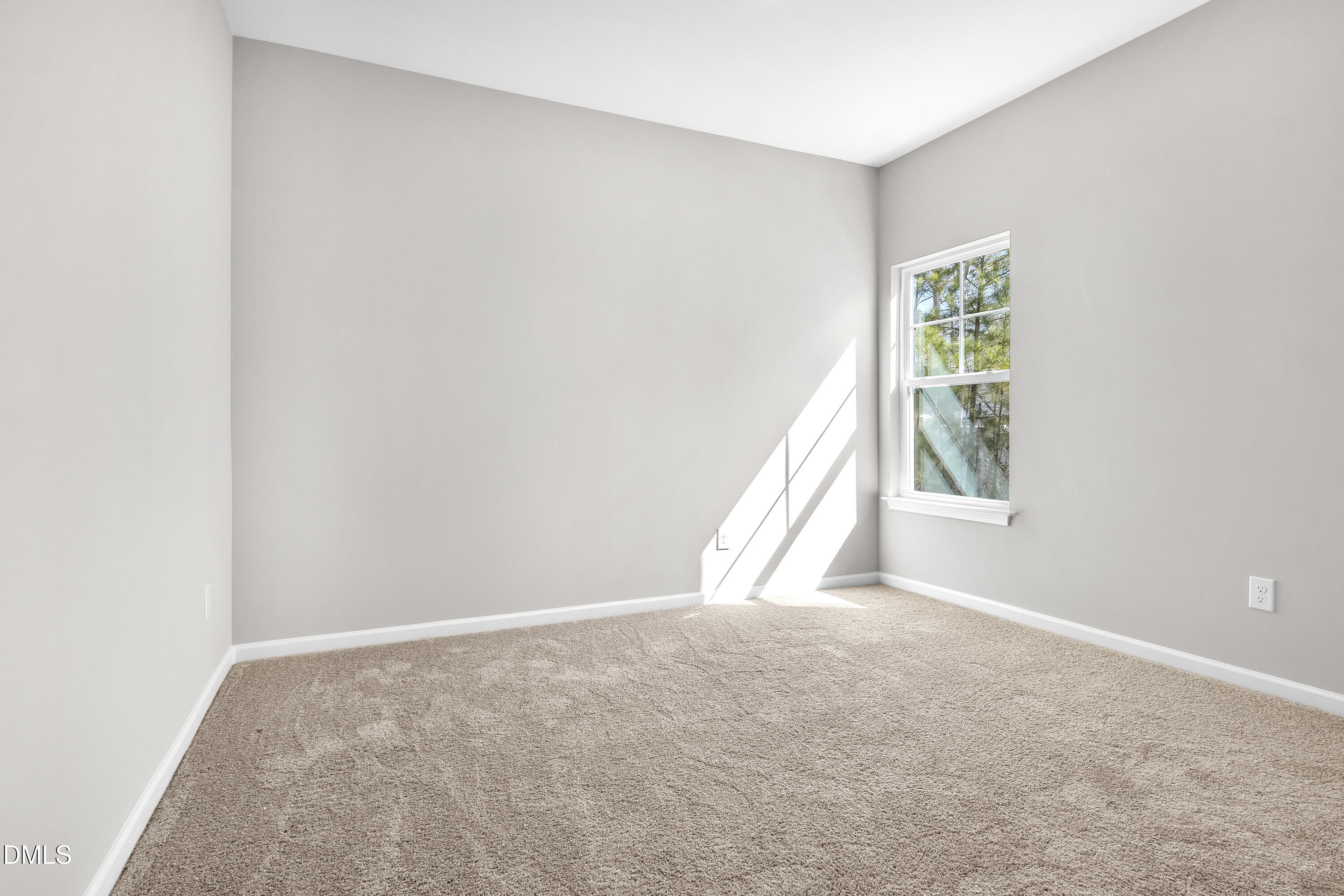127 Luther Drive Property Photo 7