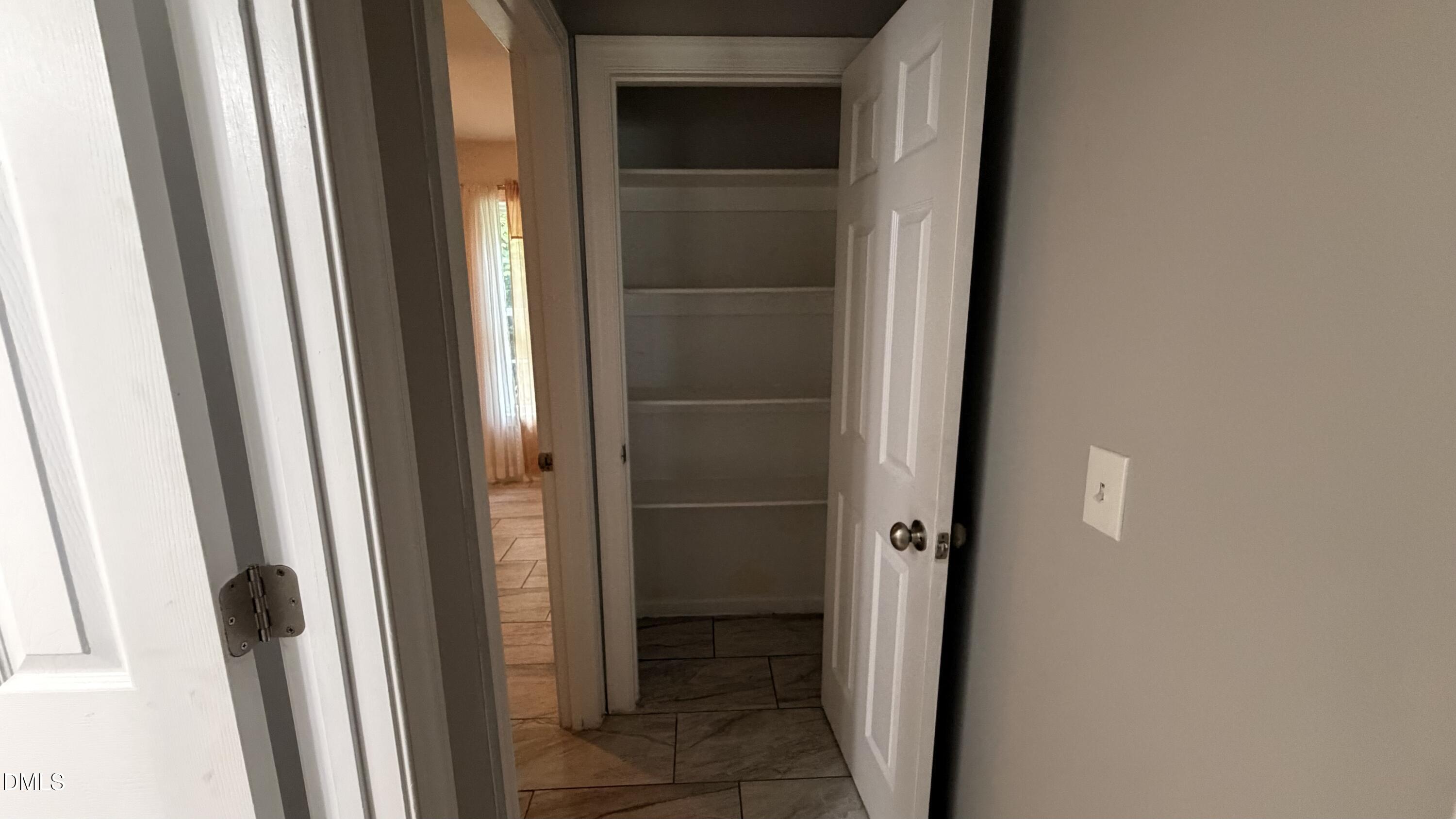 229 Sterling Way Property Photo 6