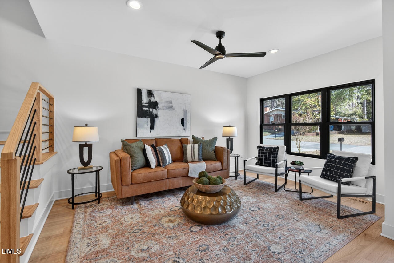 2201 Tampa Avenue Property Photo 6