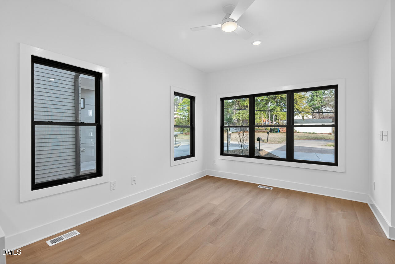 2201 Tampa Avenue Property Photo 32