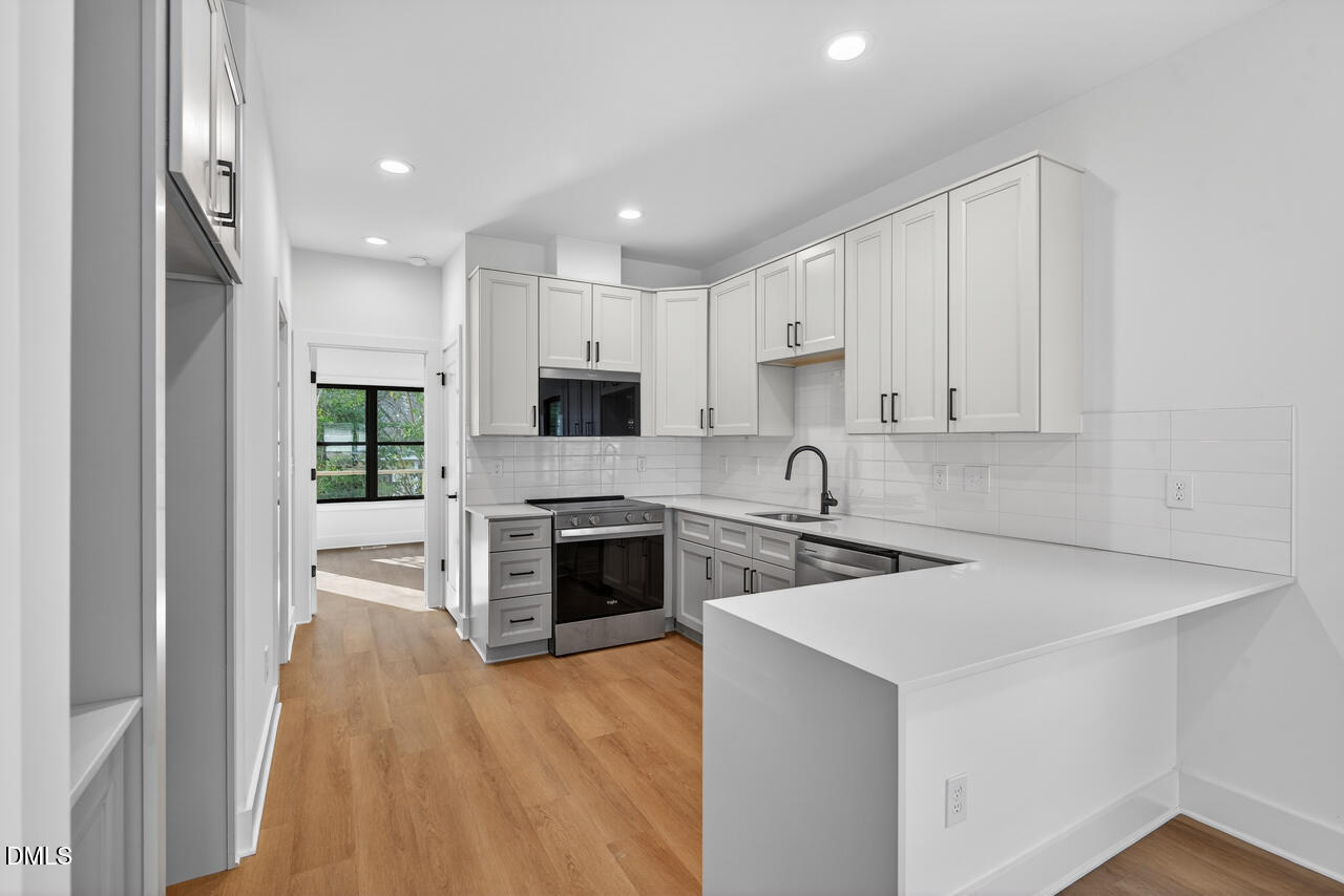 2201 Tampa Avenue Property Photo 35