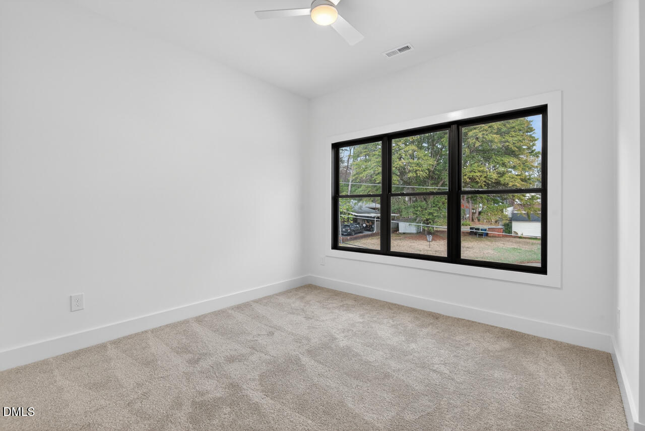 2201 Tampa Avenue Property Photo 48