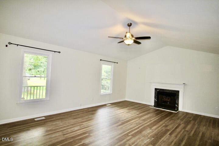6033 Walking Stick Trail Property Photo 7