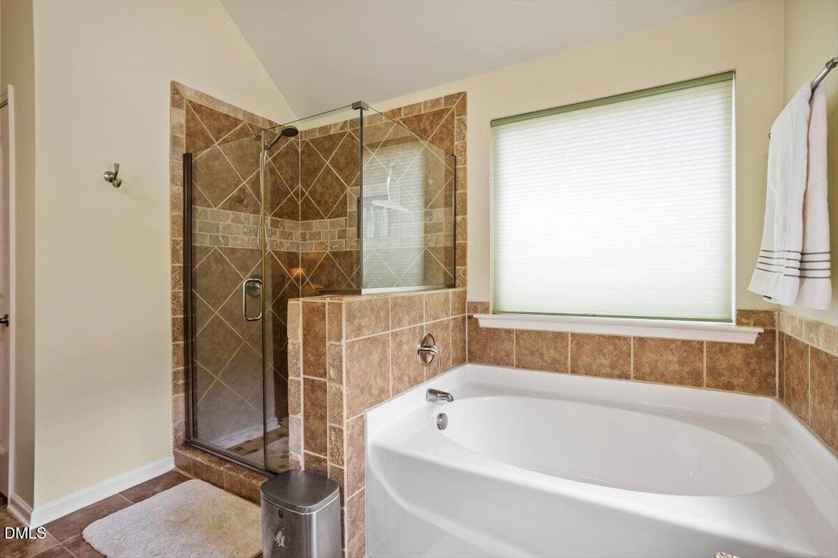1548 Main Divide Drive Property Photo 24