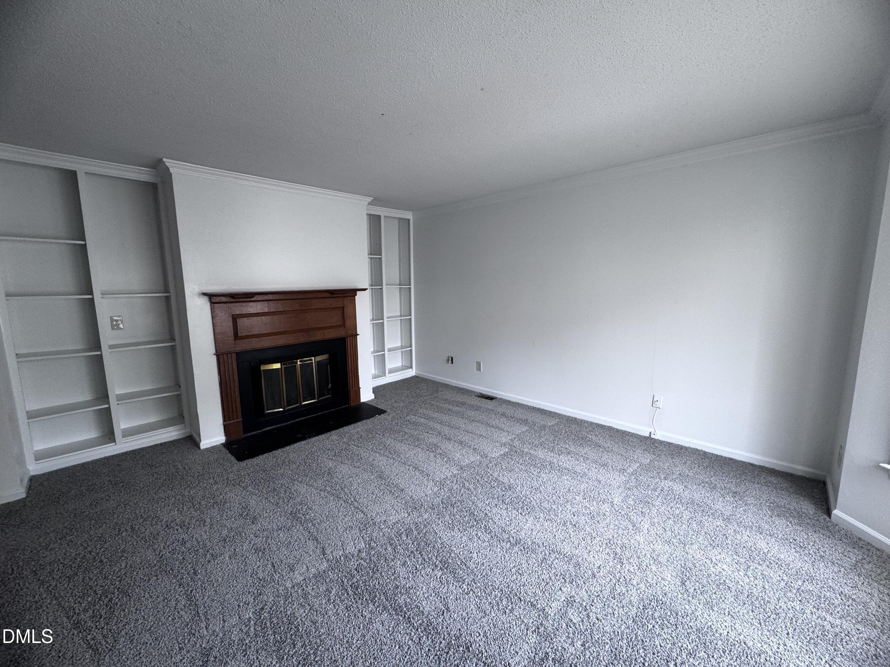 4110 Kaplan Drive Property Photo 4