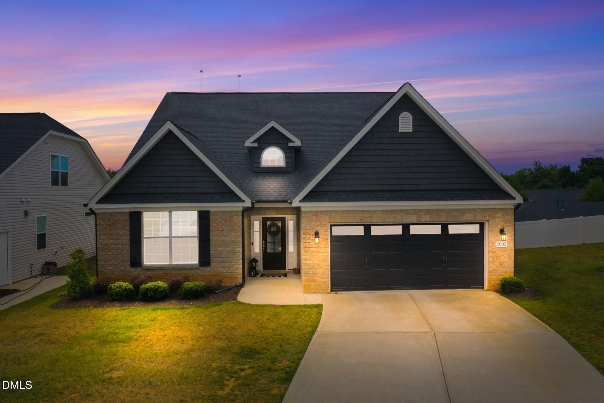 2082 Dowell Court Property Photo 1