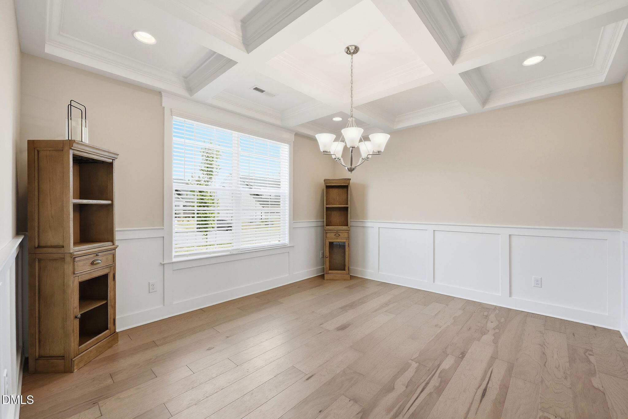 2082 Dowell Court Property Photo 6