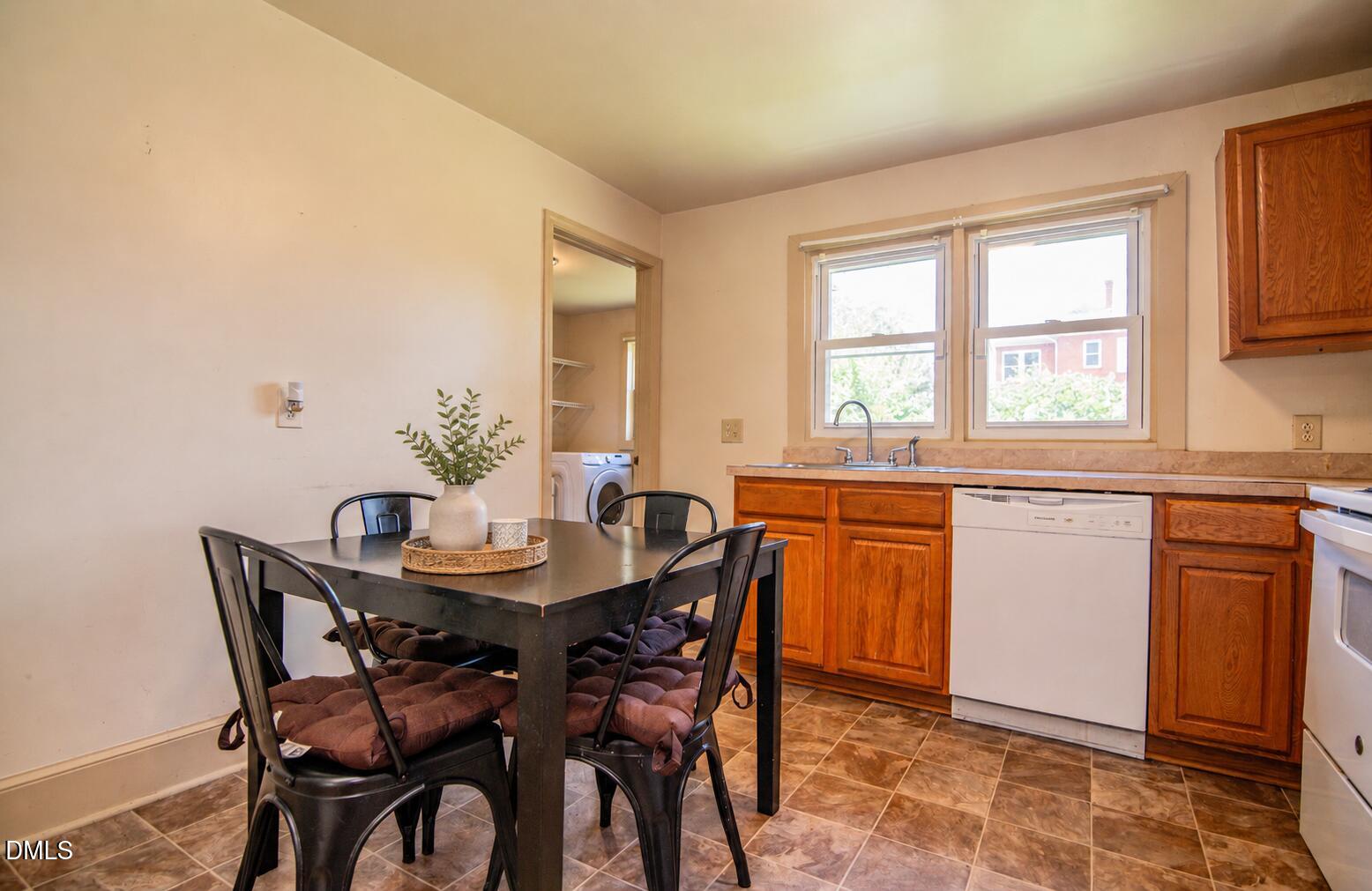 407 Hamilton Street Property Photo 7