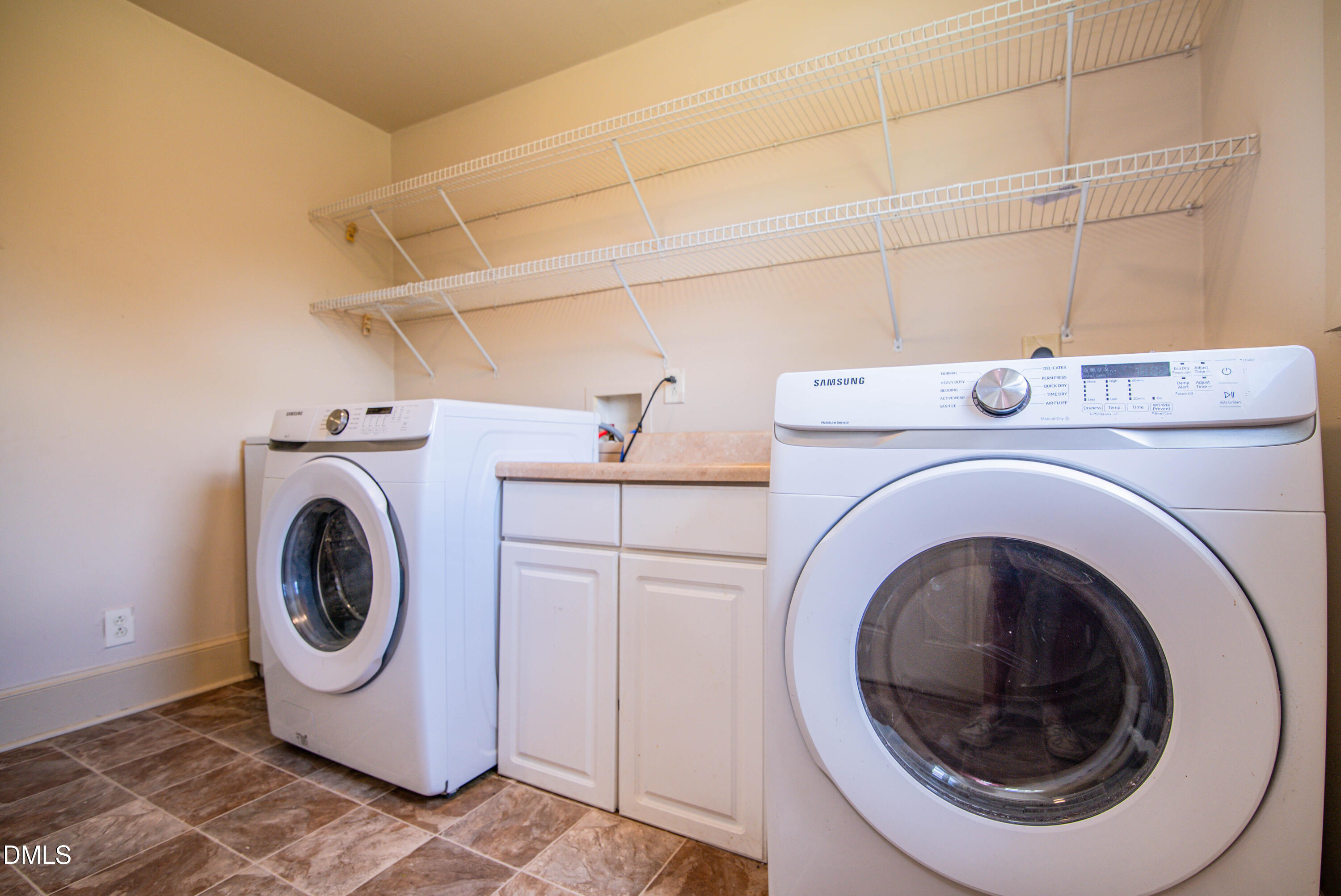 407 Hamilton Street Property Photo 12
