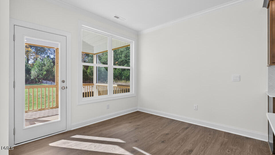 409 Falls Bluff Drive Property Photo 12