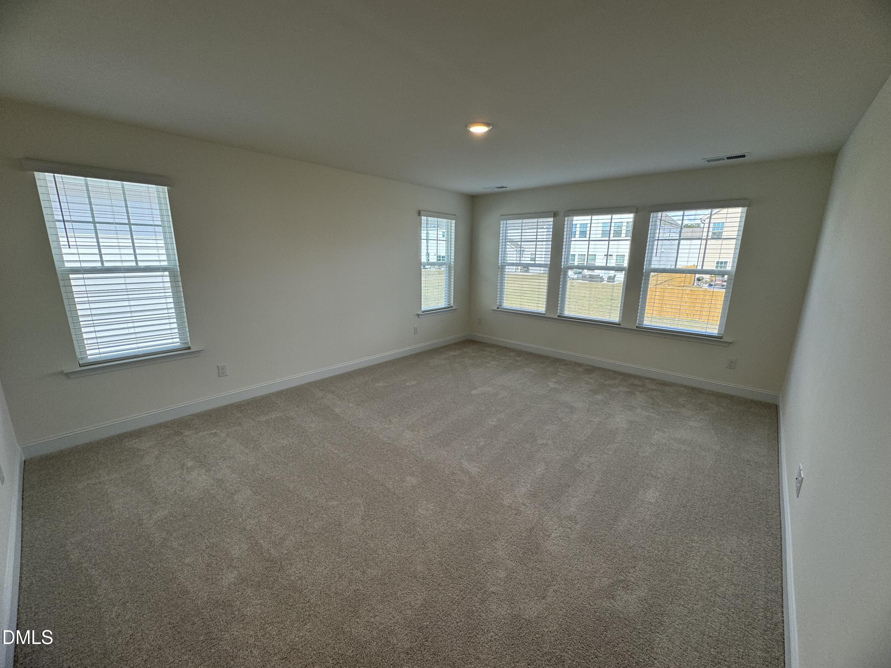 37 Bluebell Street Property Photo 8