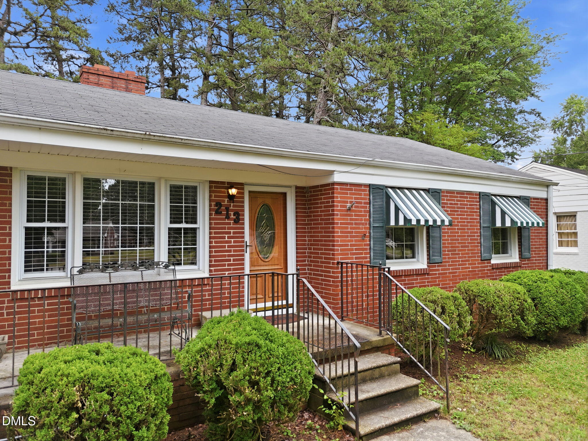213 Pine Tree Road Property Photo 1