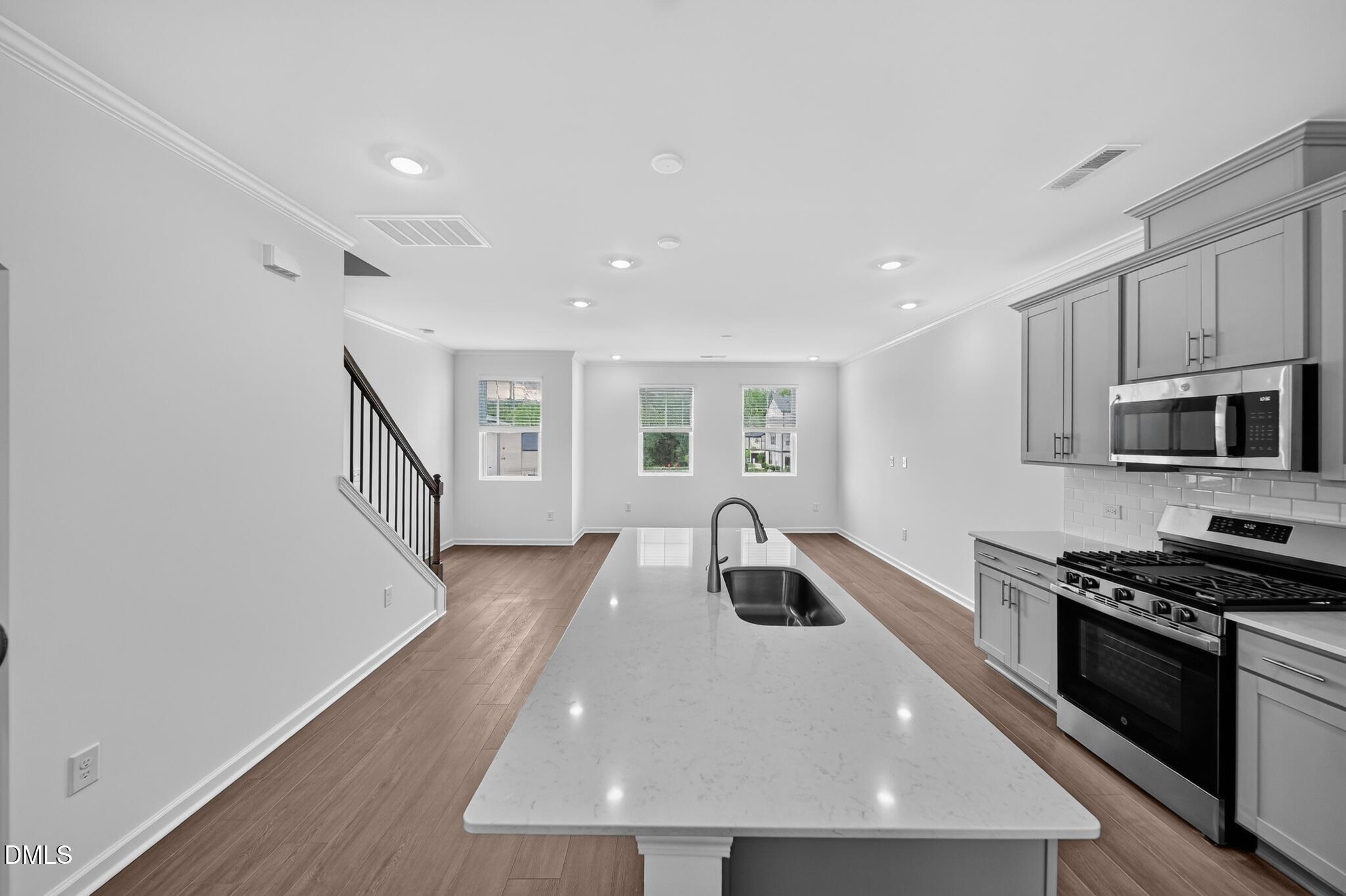 346 Diversity Way Property Photo 8