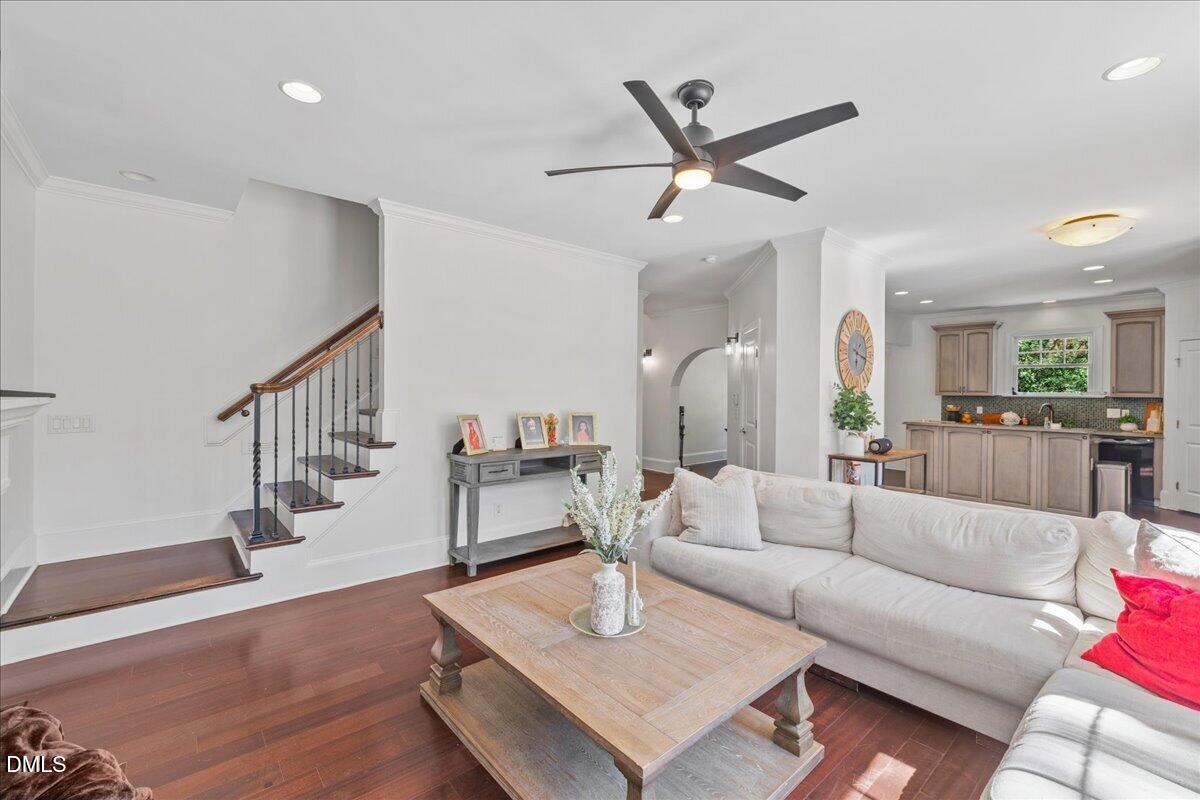1304 Flying Hawk Road Property Photo 5