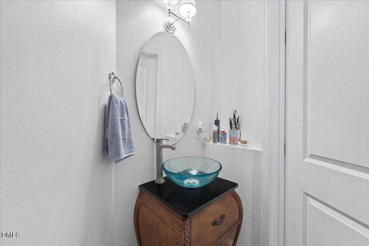 1304 Flying Hawk Road Property Photo 15
