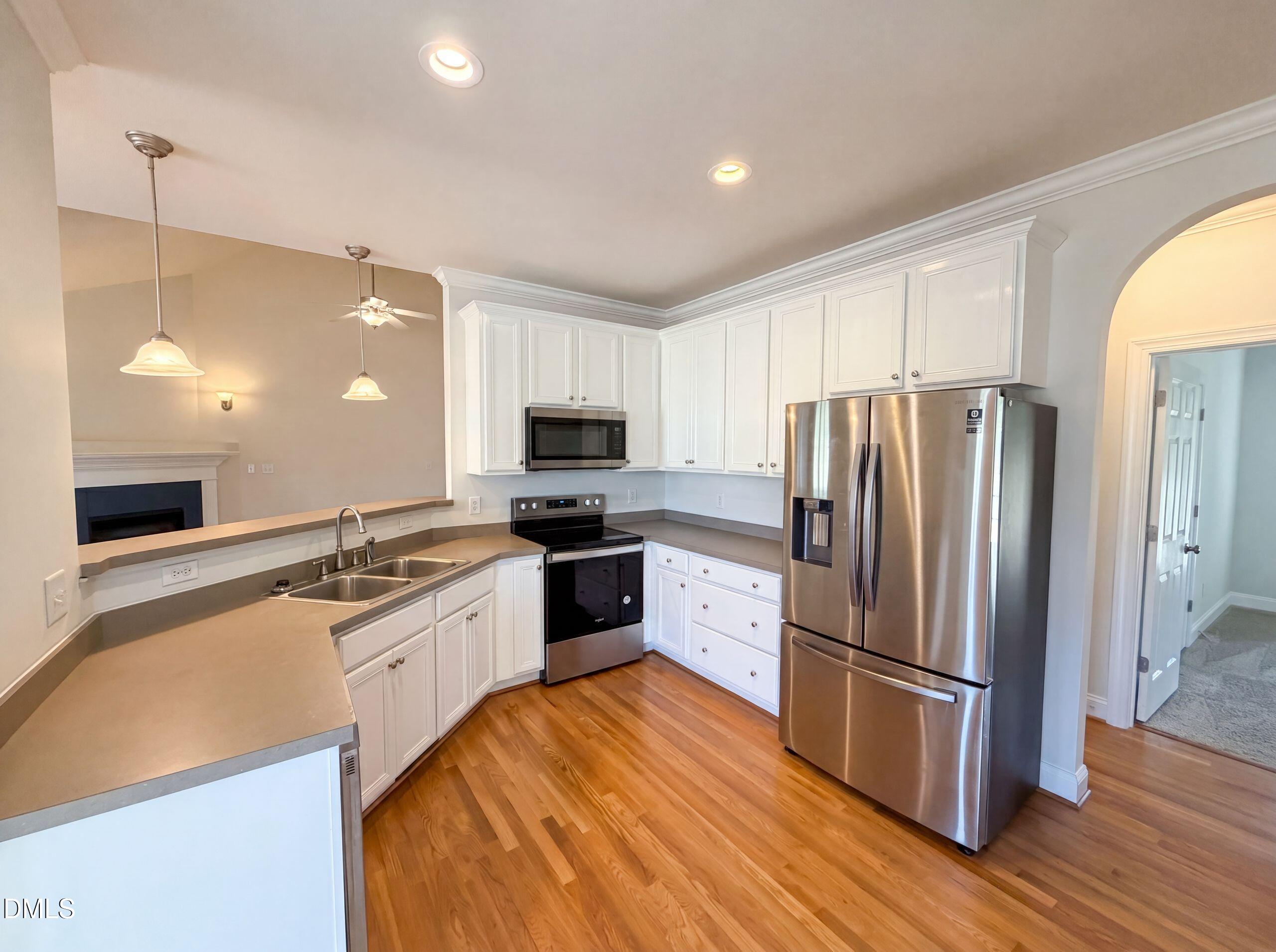 20 Falling Leaf Drive Property Photo 2