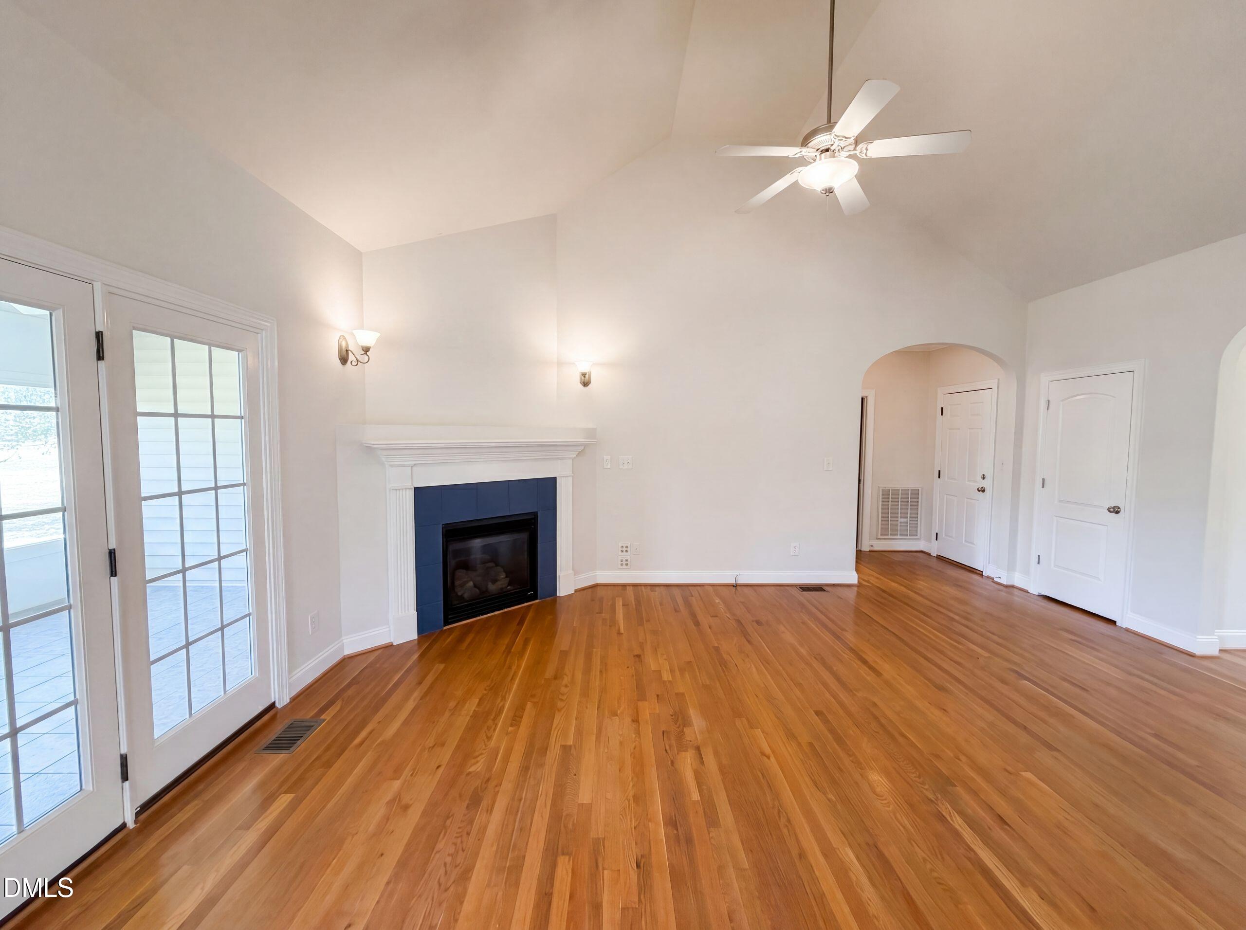 20 Falling Leaf Drive Property Photo 8