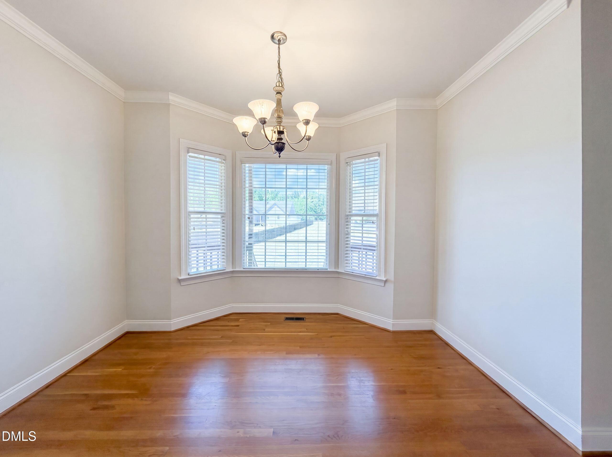 20 Falling Leaf Drive Property Photo 9